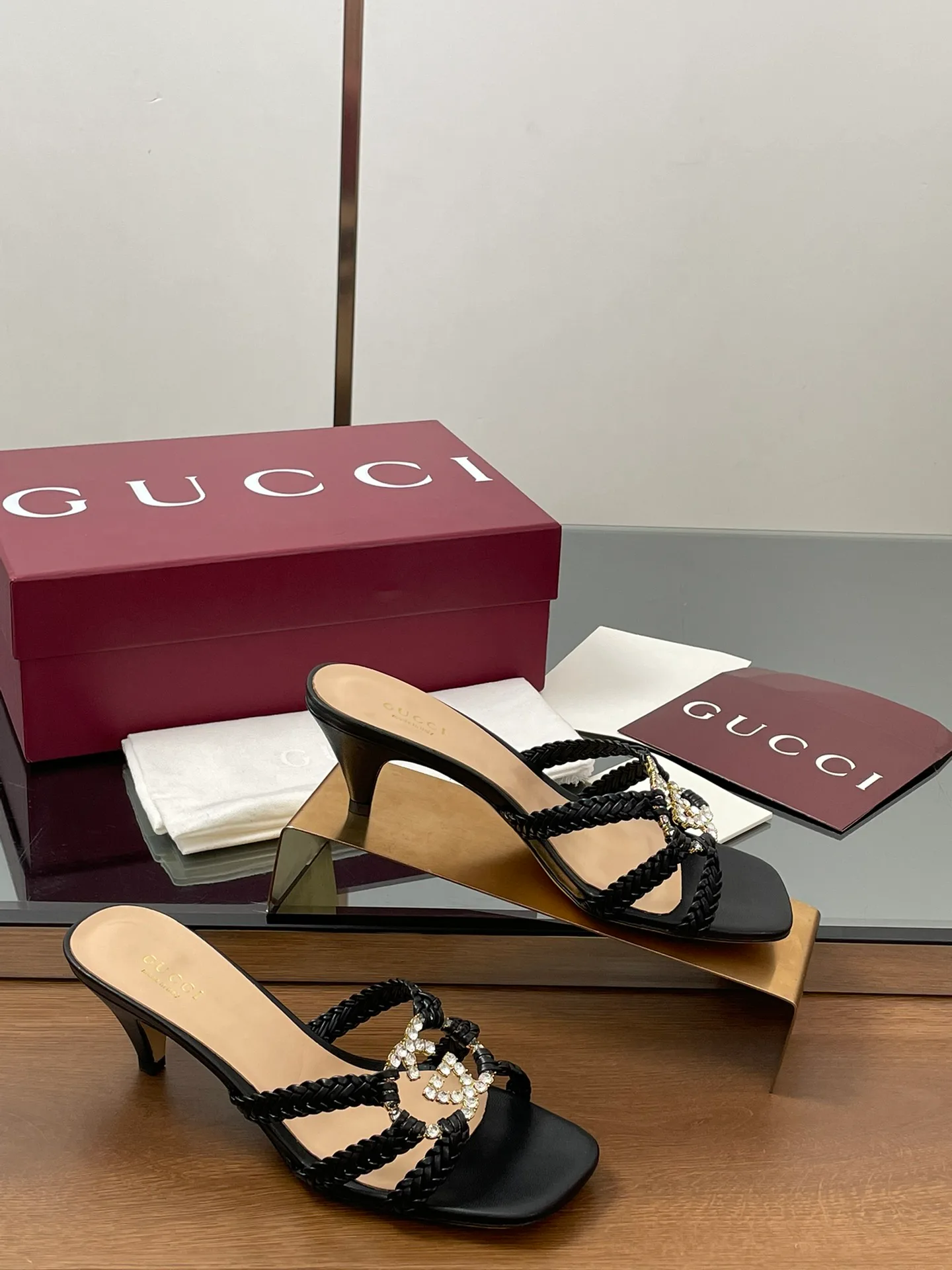 Босоножки Женские Gucci 11507565