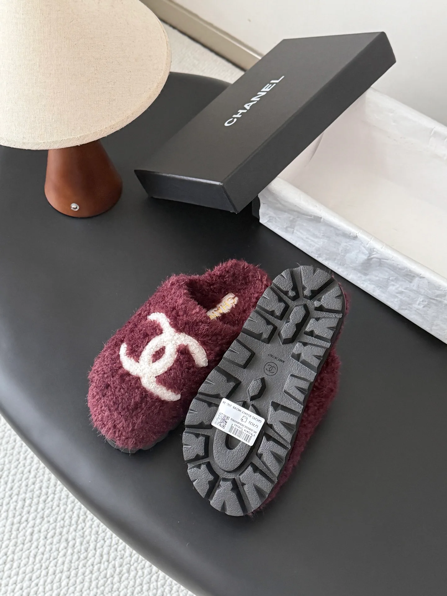 Тапочки Женские Chanel 18700060