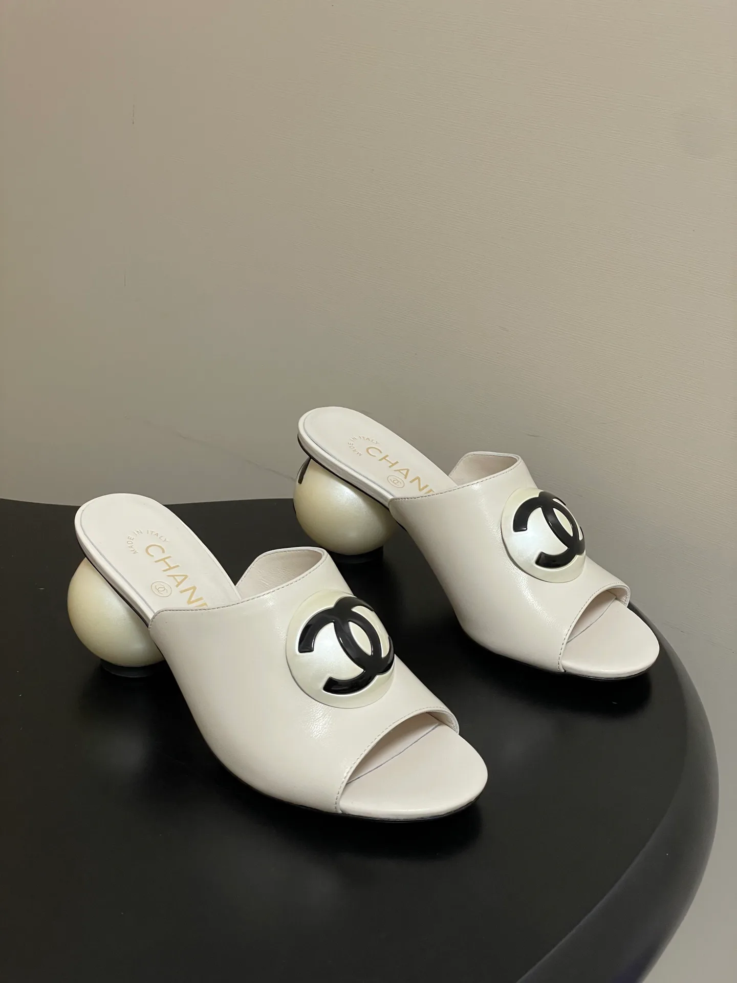 Босоножки Женские Chanel 10993917