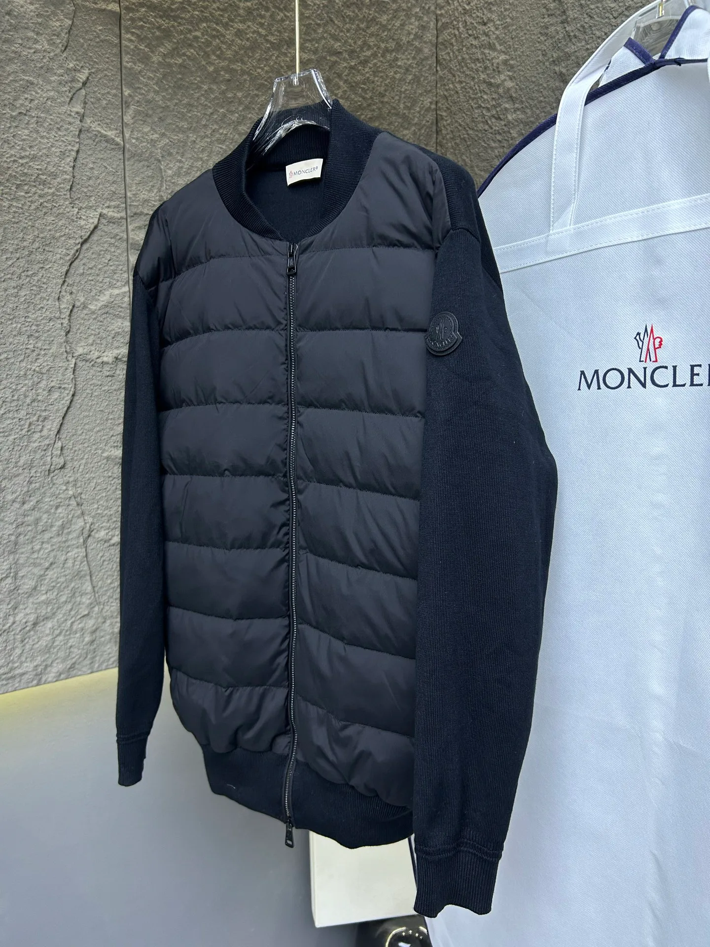 Куртки И Пуховики Женские Moncler 17323195