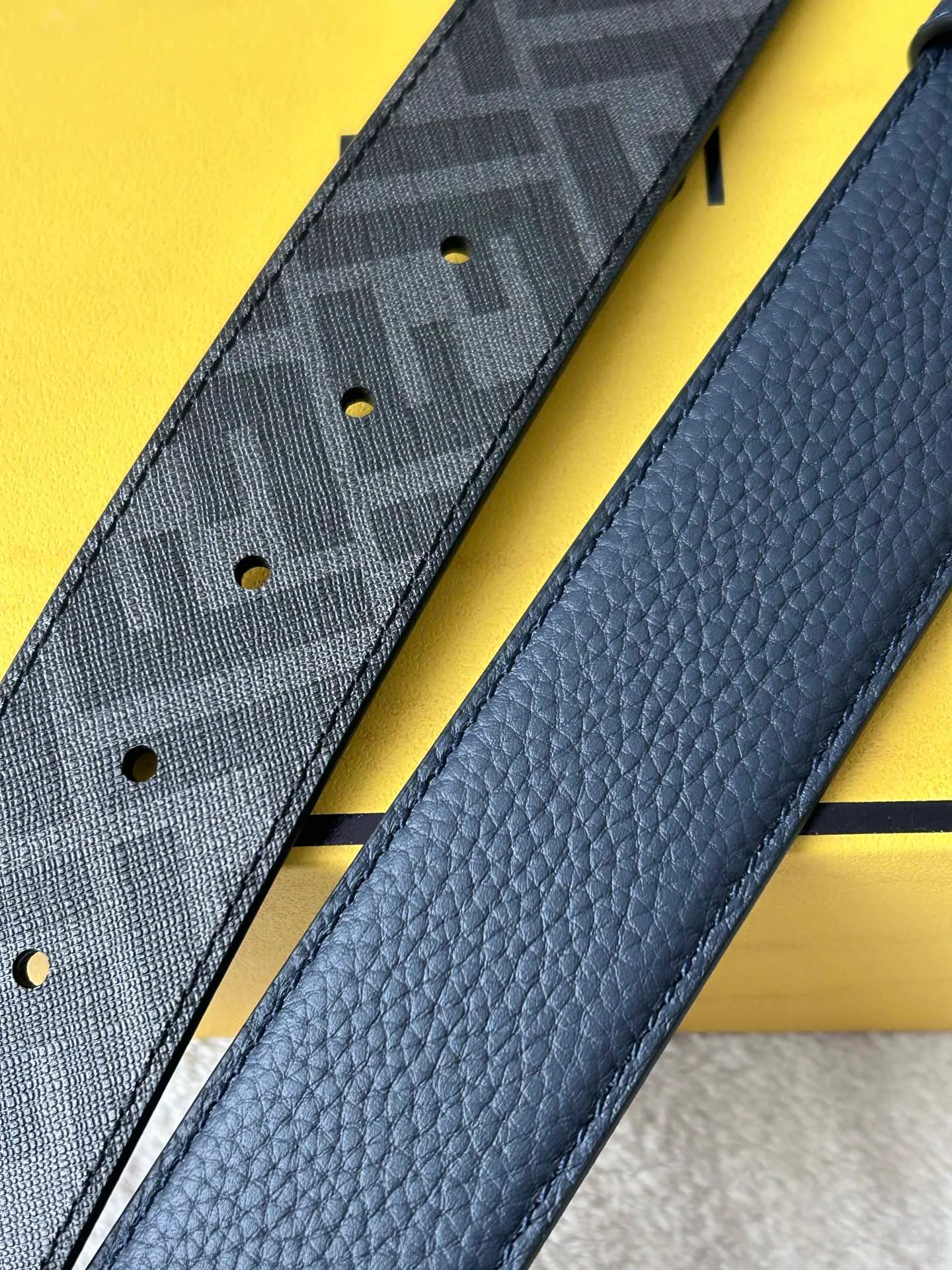 Ремни Fendi 11704489