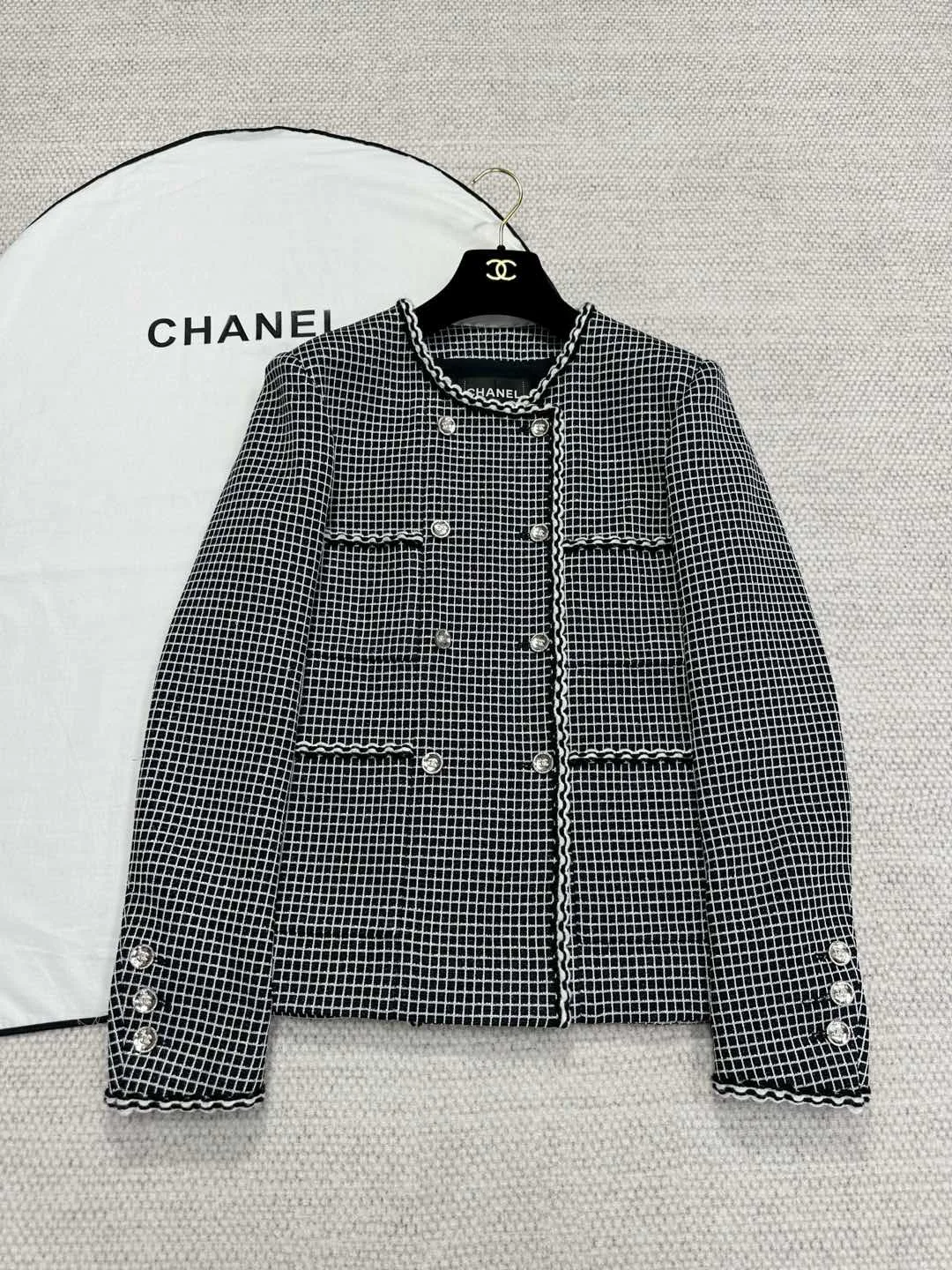 Куртки И Пуховики Женские Chanel 1400841