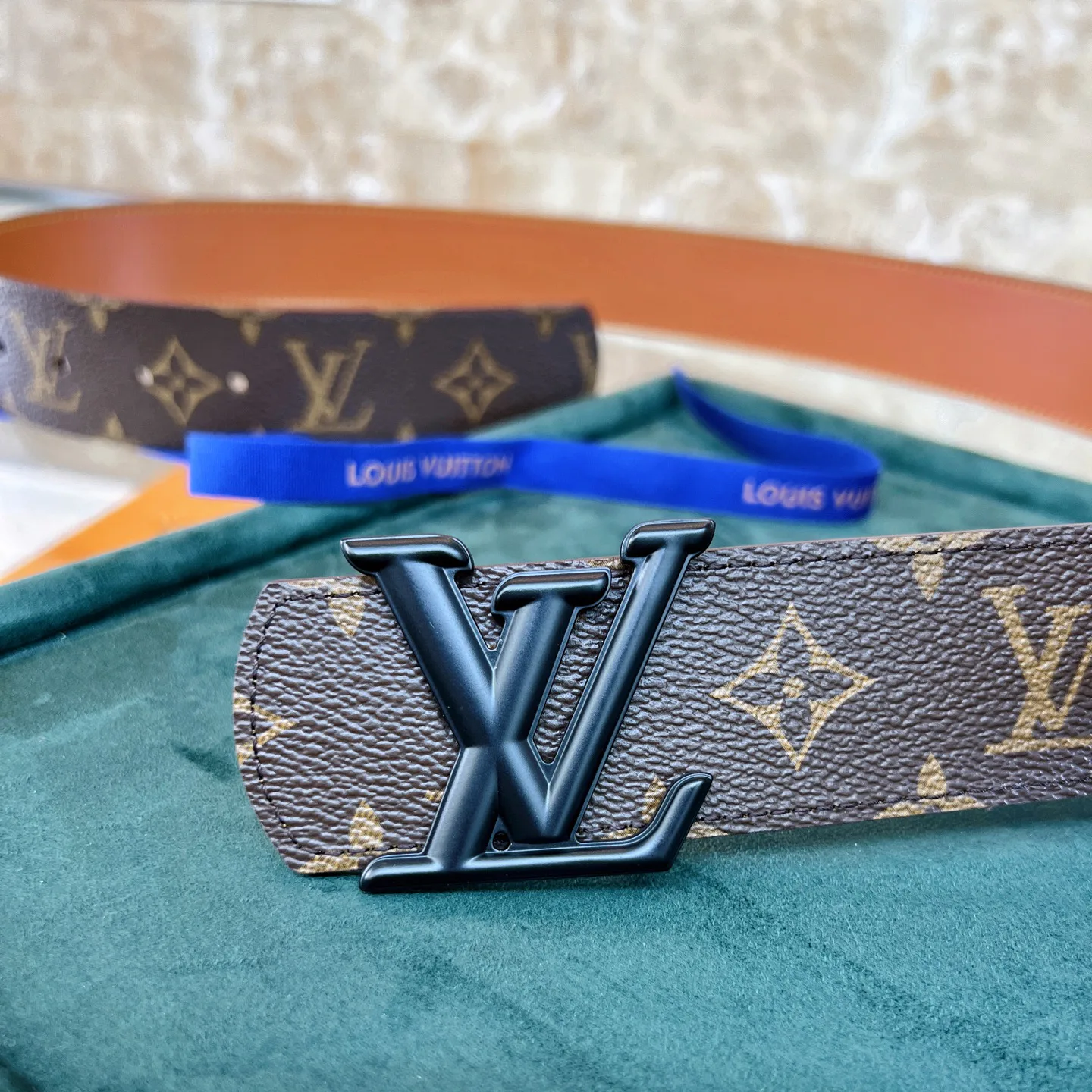 Ремни Louis Vuitton 14563613