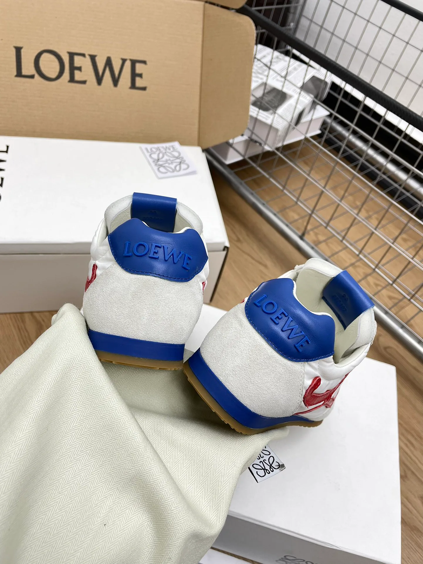 Кроссовки Женские Loewe 11188