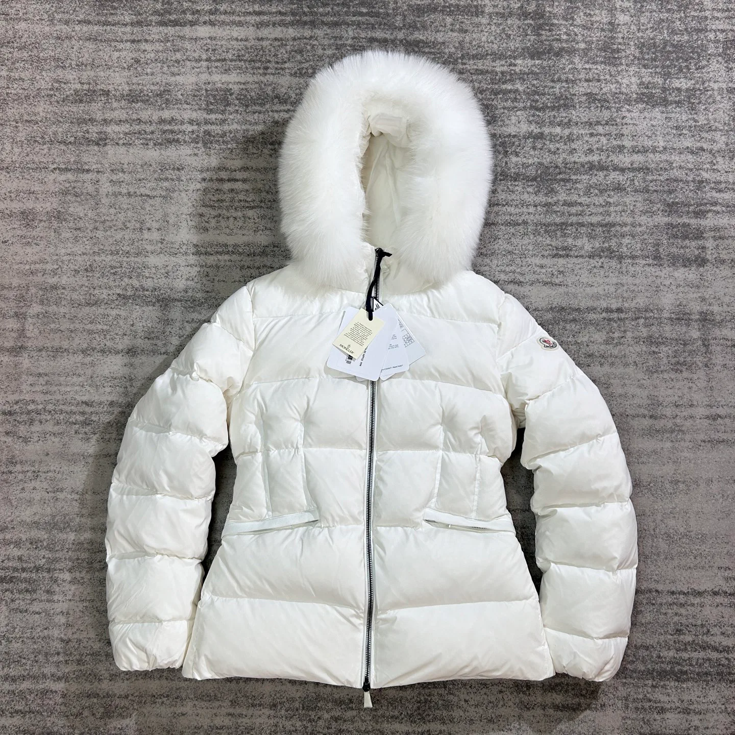 Куртки И Пуховики Женские Moncler 17892127
