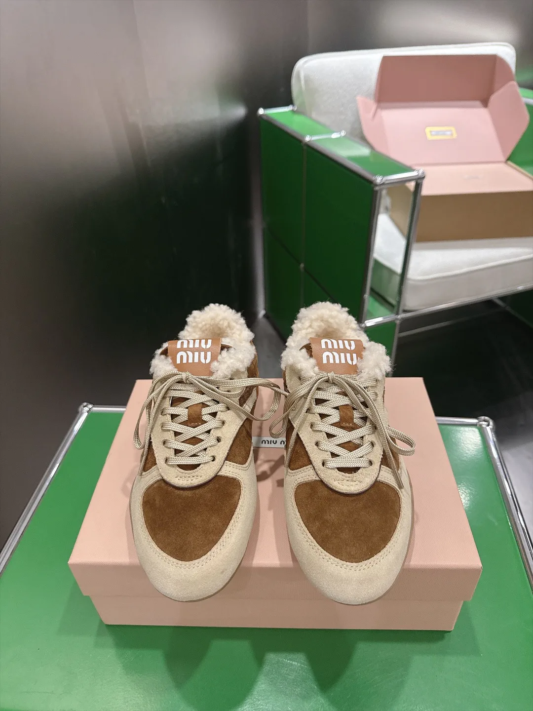Кроссовки Женские Miu Miu 18677748