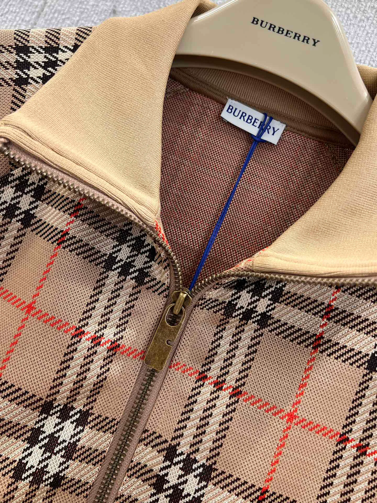 Куртки И Пуховики Женские Burberry 507016