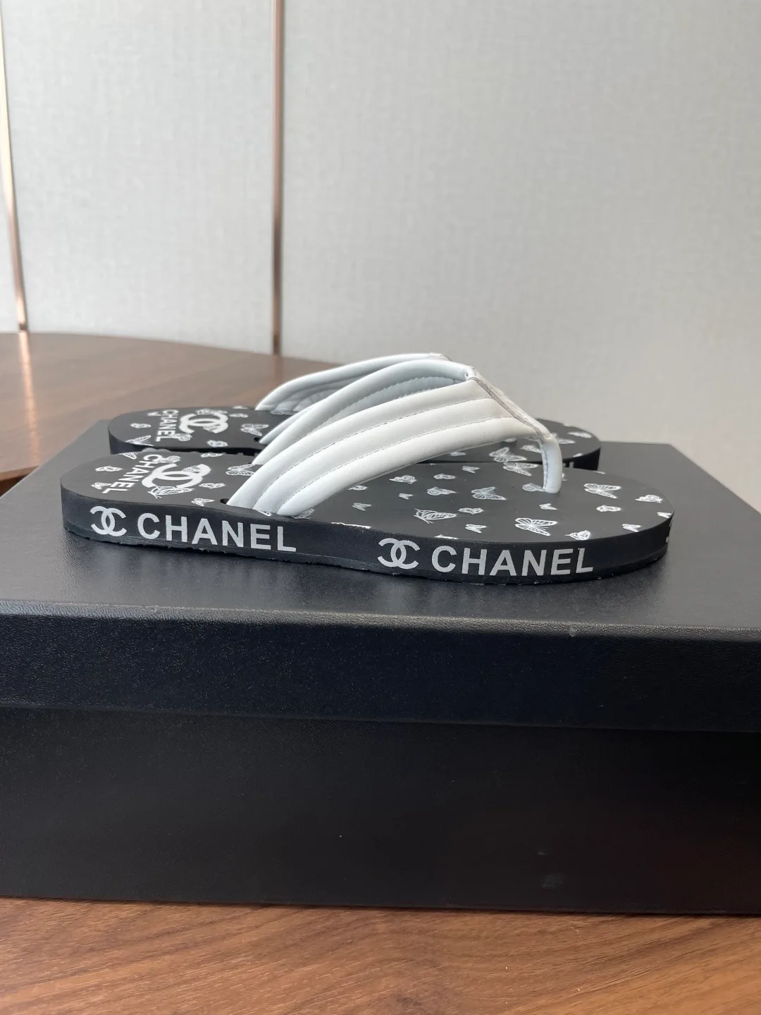 Шлепанцы Женские Chanel 11428037