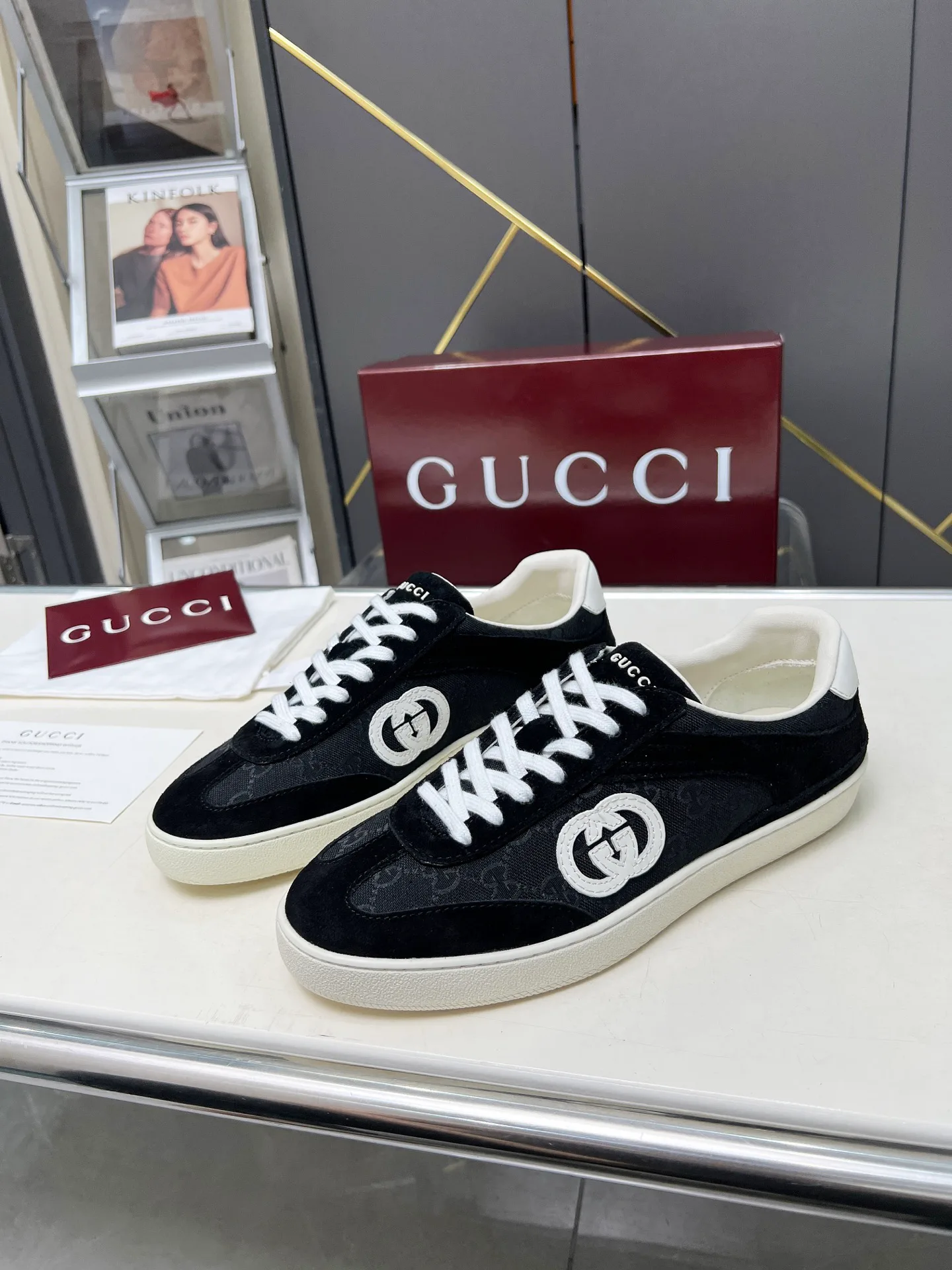 Кроссовки Женские Gucci 17620395