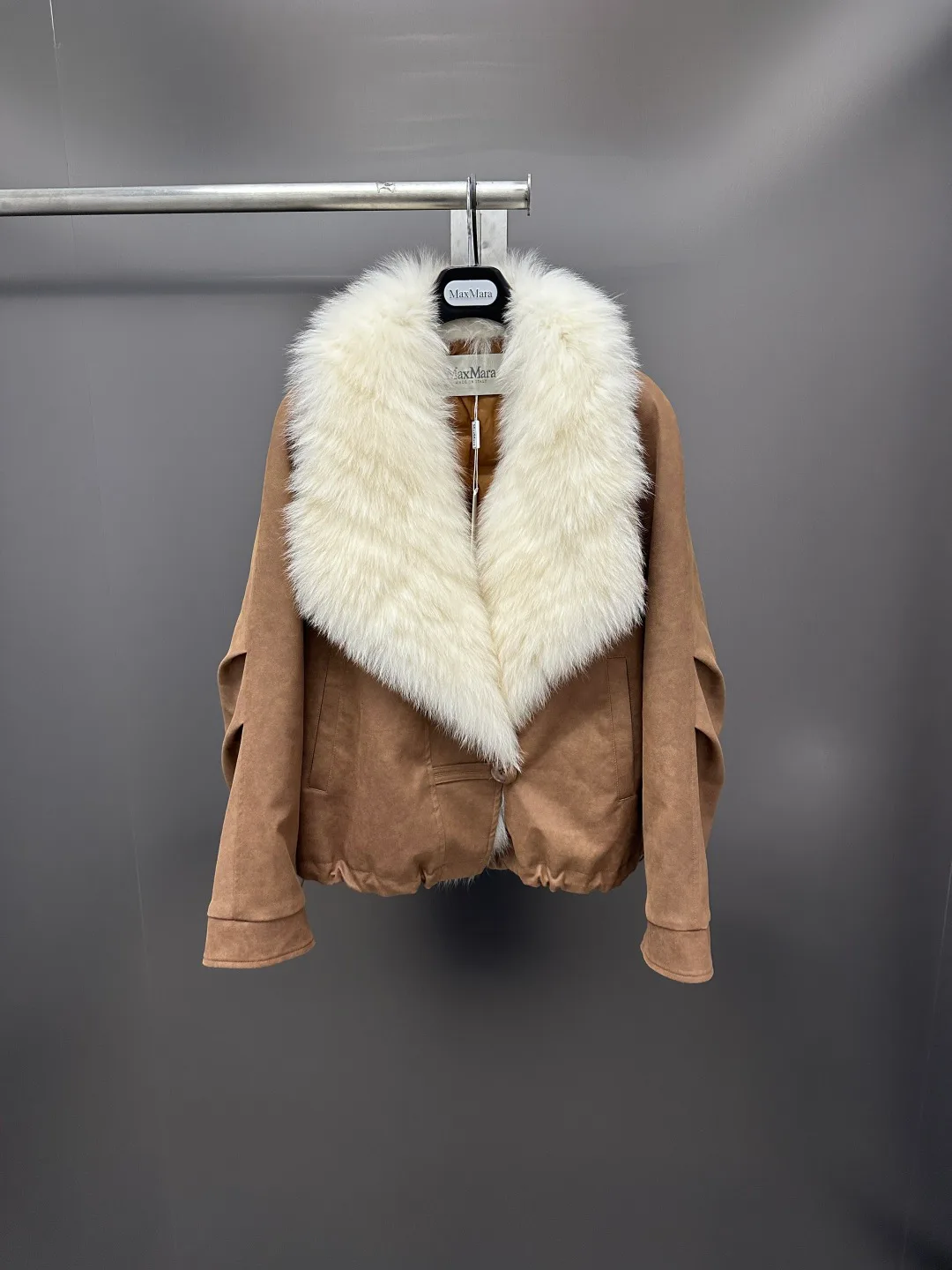 Куртки И Пуховики Женские Max Mara 18902733