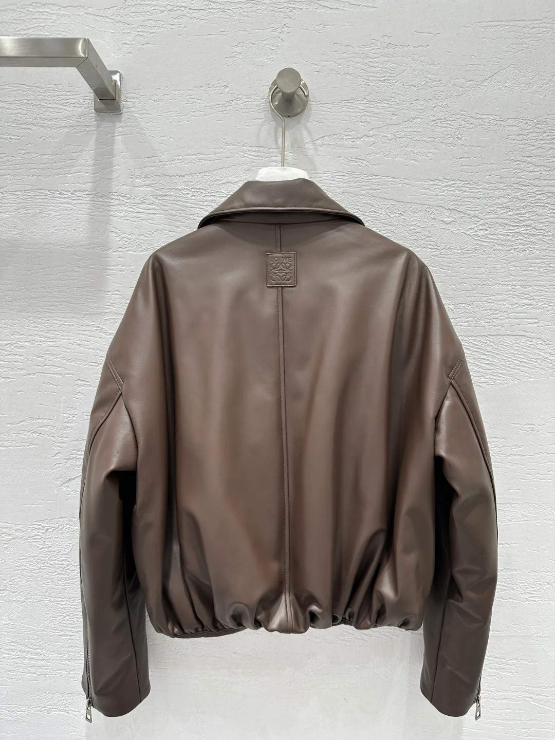 Кожаные Куртки И Дублёнки Женские Loewe 1805954