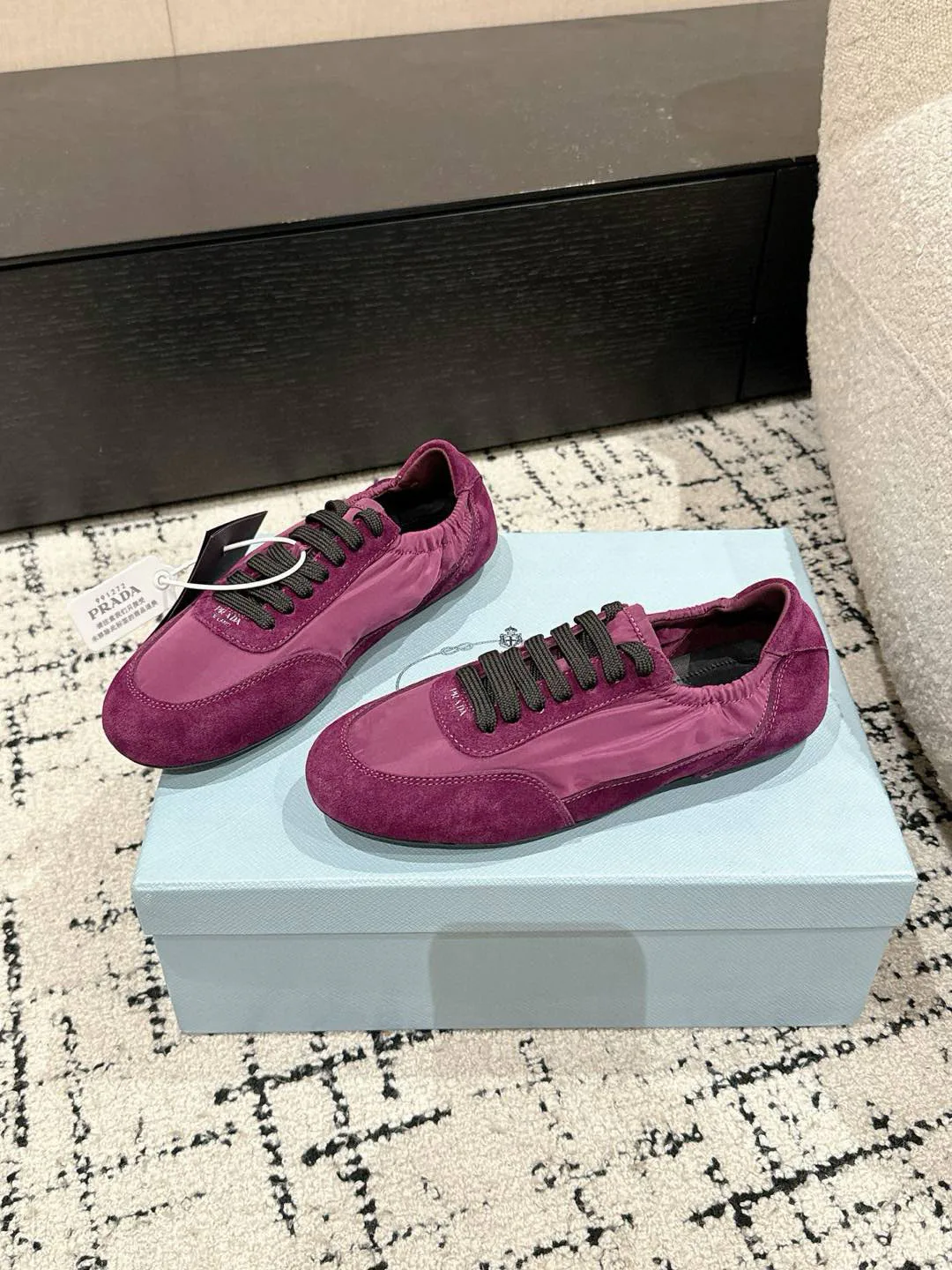 Кроссовки Женские Prada 8089