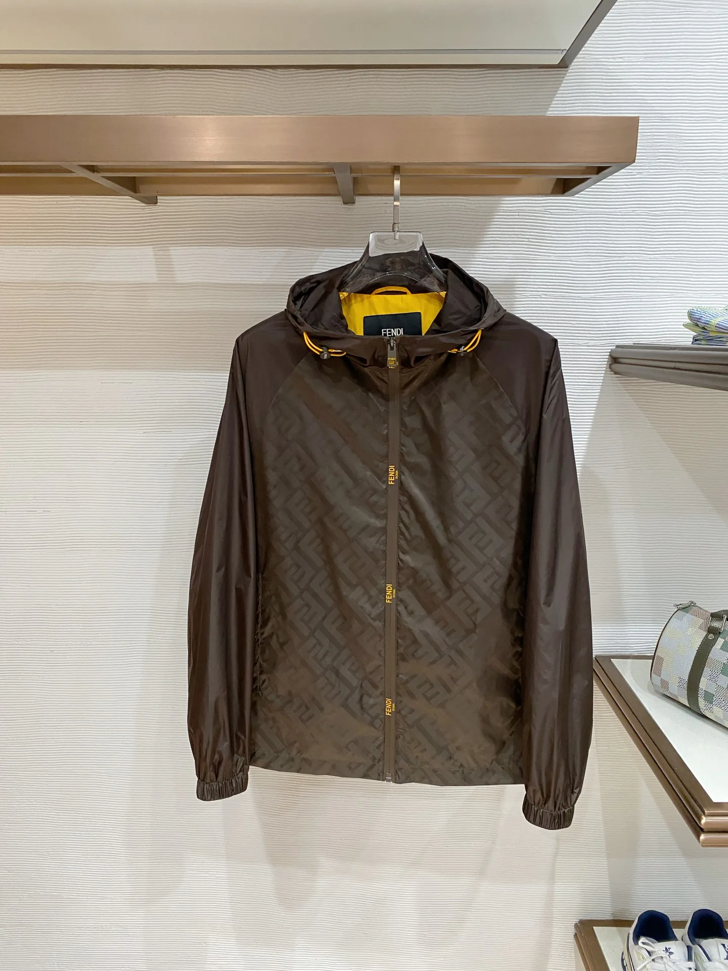 Куртки И Пуховики Мужские Fendi 10815802