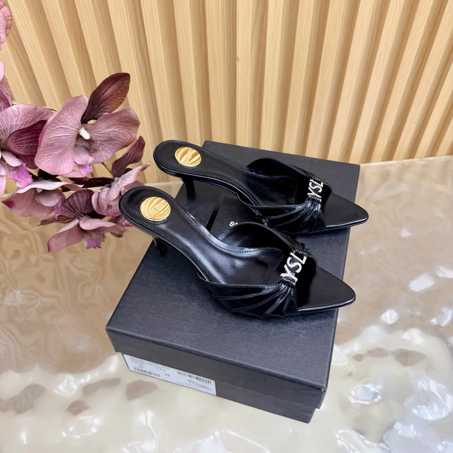 Босоножки Женские Saint Laurent 11660280