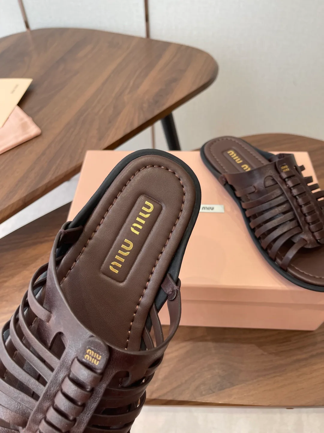 Шлепанцы Женские Miu Miu 12240269