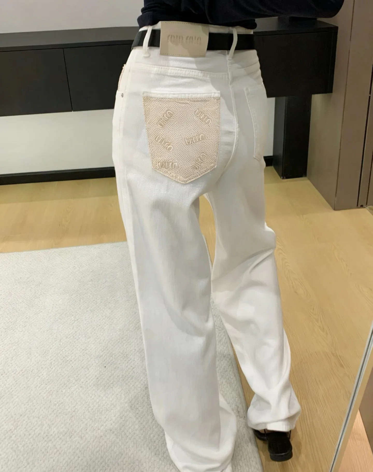 Джинсы Женские Miu Miu 11716711