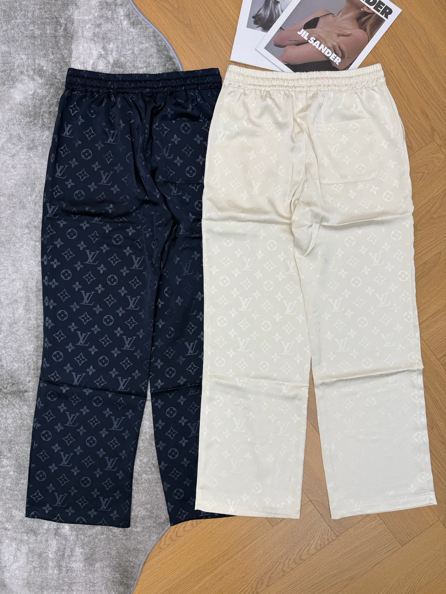 Брюки Женские Louis Vuitton 11417124