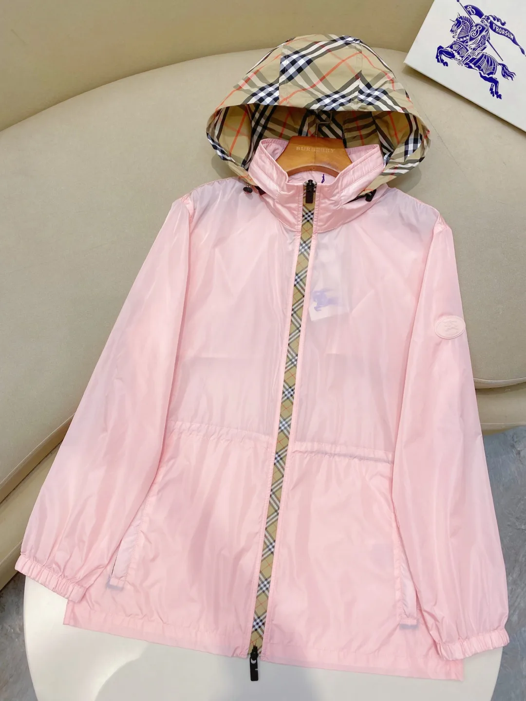 Куртки И Пуховики Женские Burberry 16927091