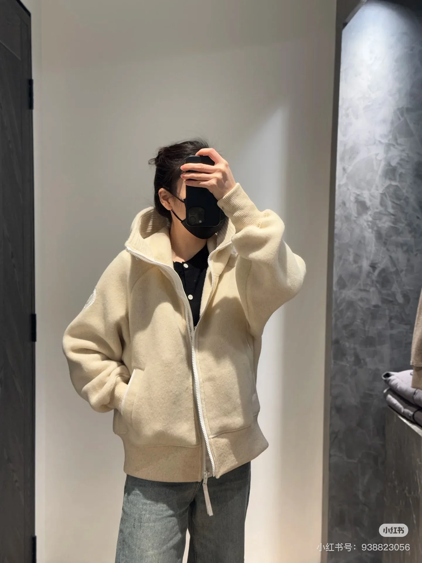 Куртки И Пуховики Женские Canada Goose 17998642