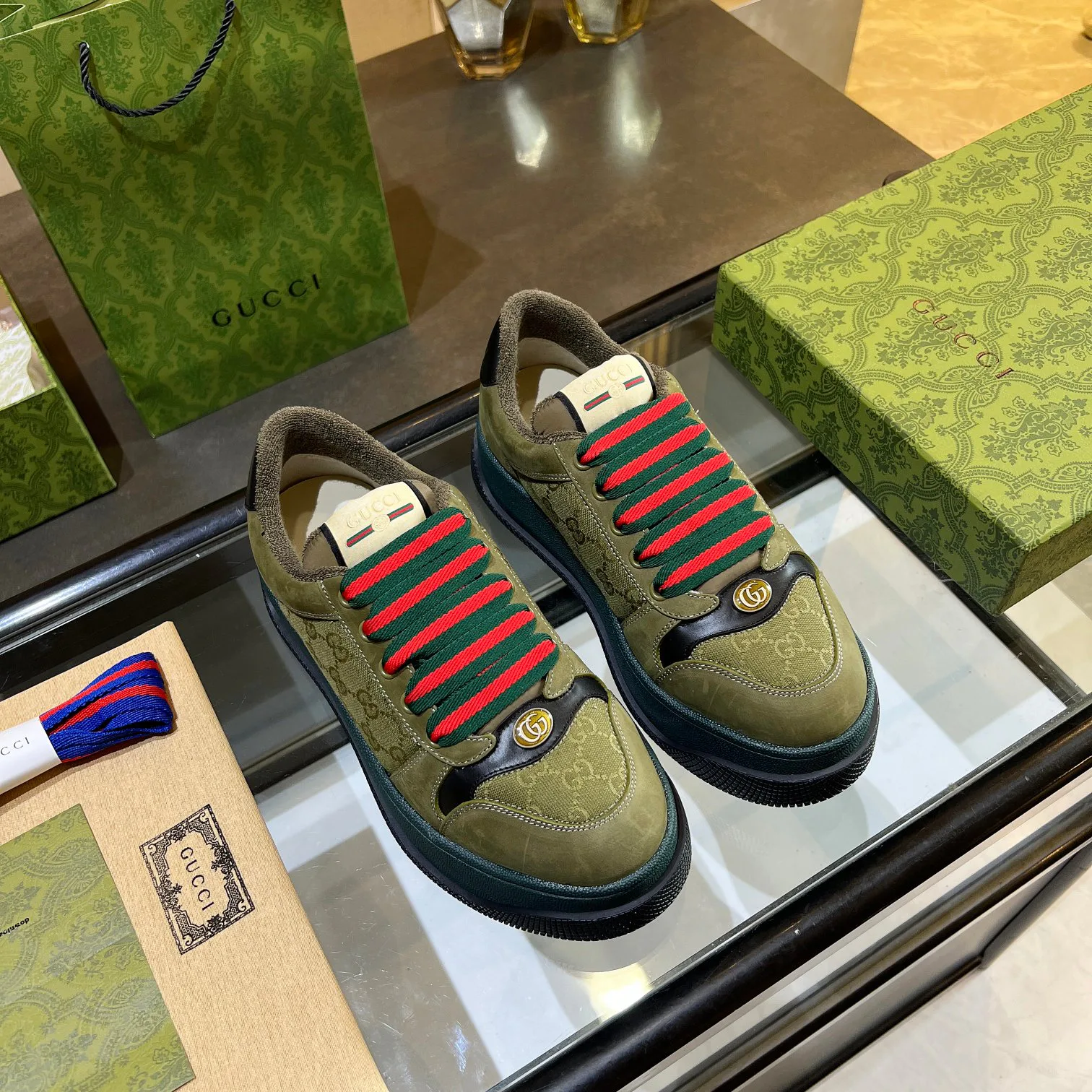 Кроссовки Женские Gucci 907440