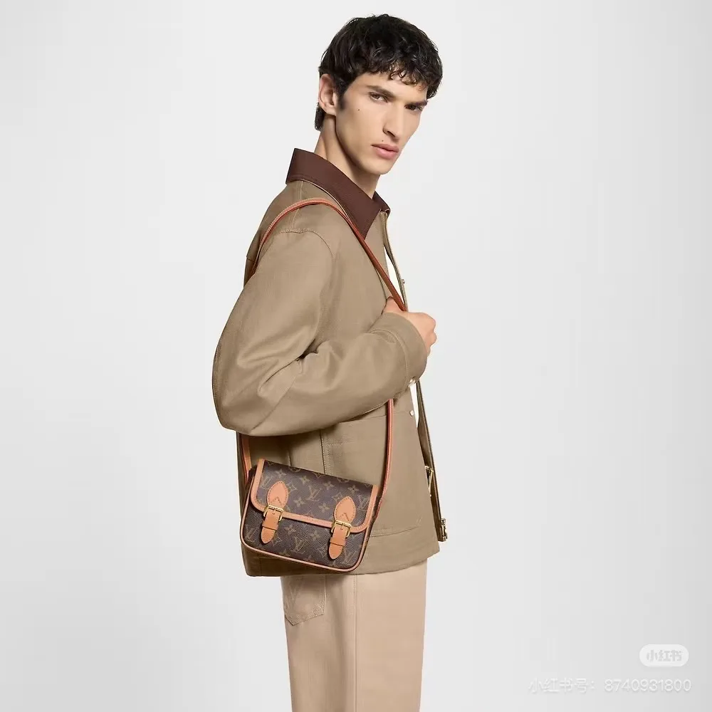 Сумки На Ремне Женские Louis Vuitton 10786385