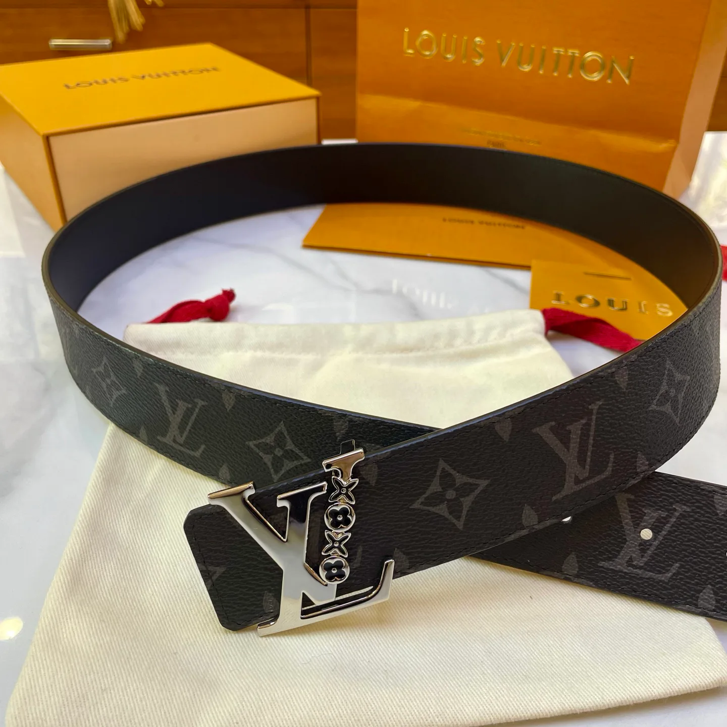 Ремни Louis Vuitton 11216328