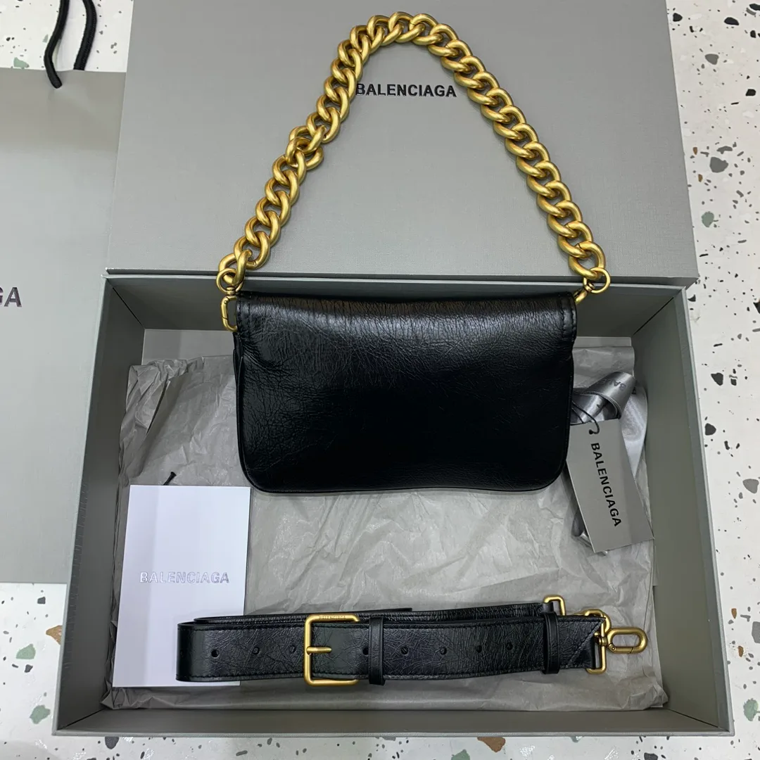 Классические Сумки Женские Balenciaga 18136445