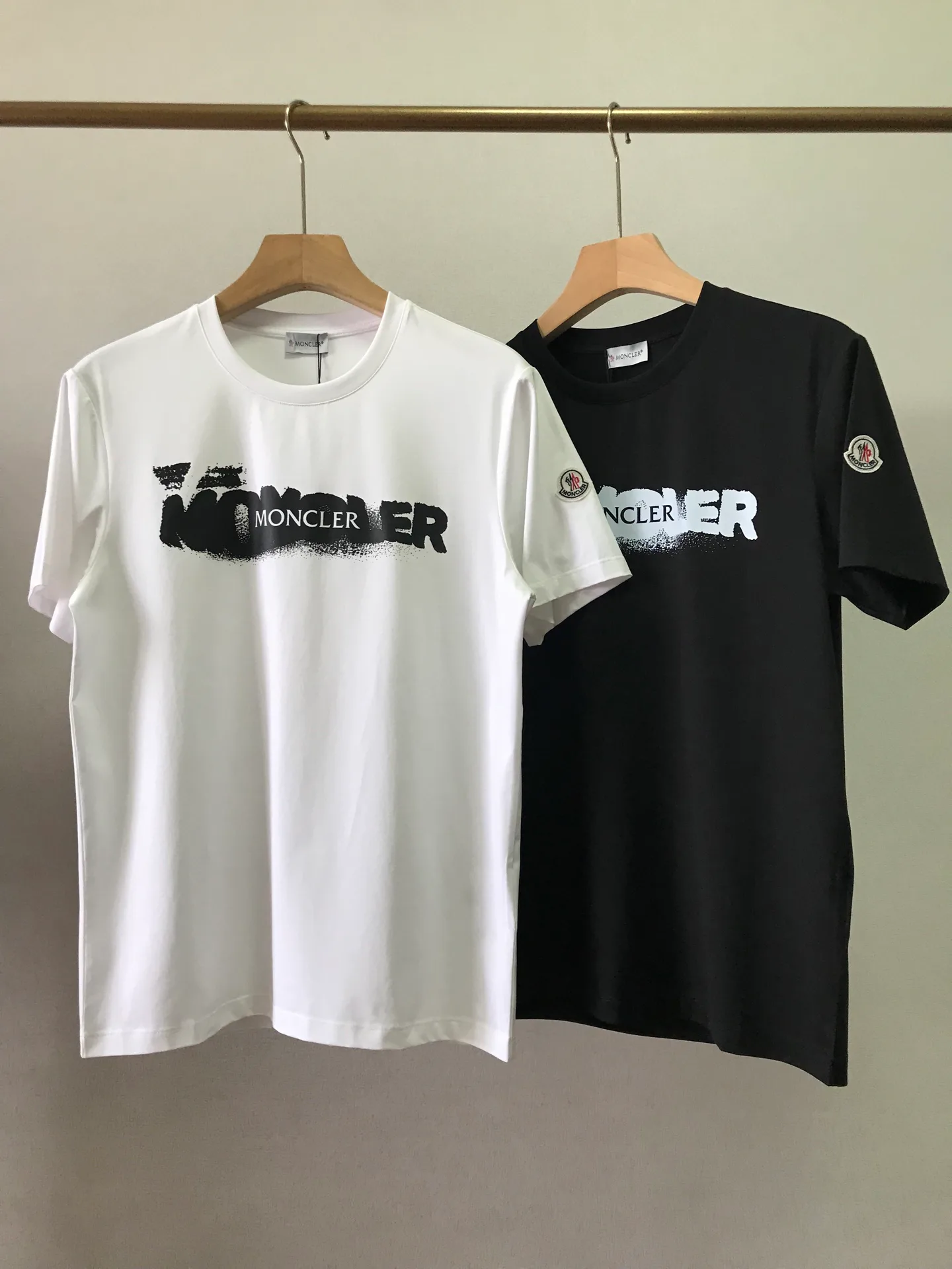 Футболки Мужские Moncler 11437001