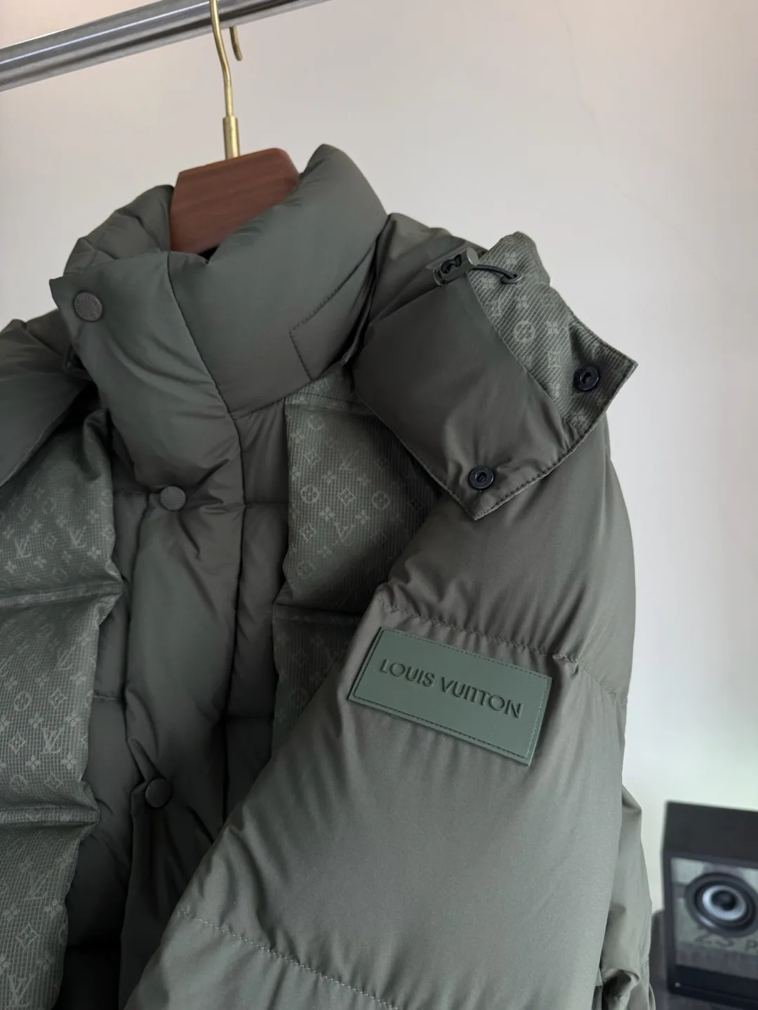 Куртки И Пуховики Женские Louis Vuitton 791783