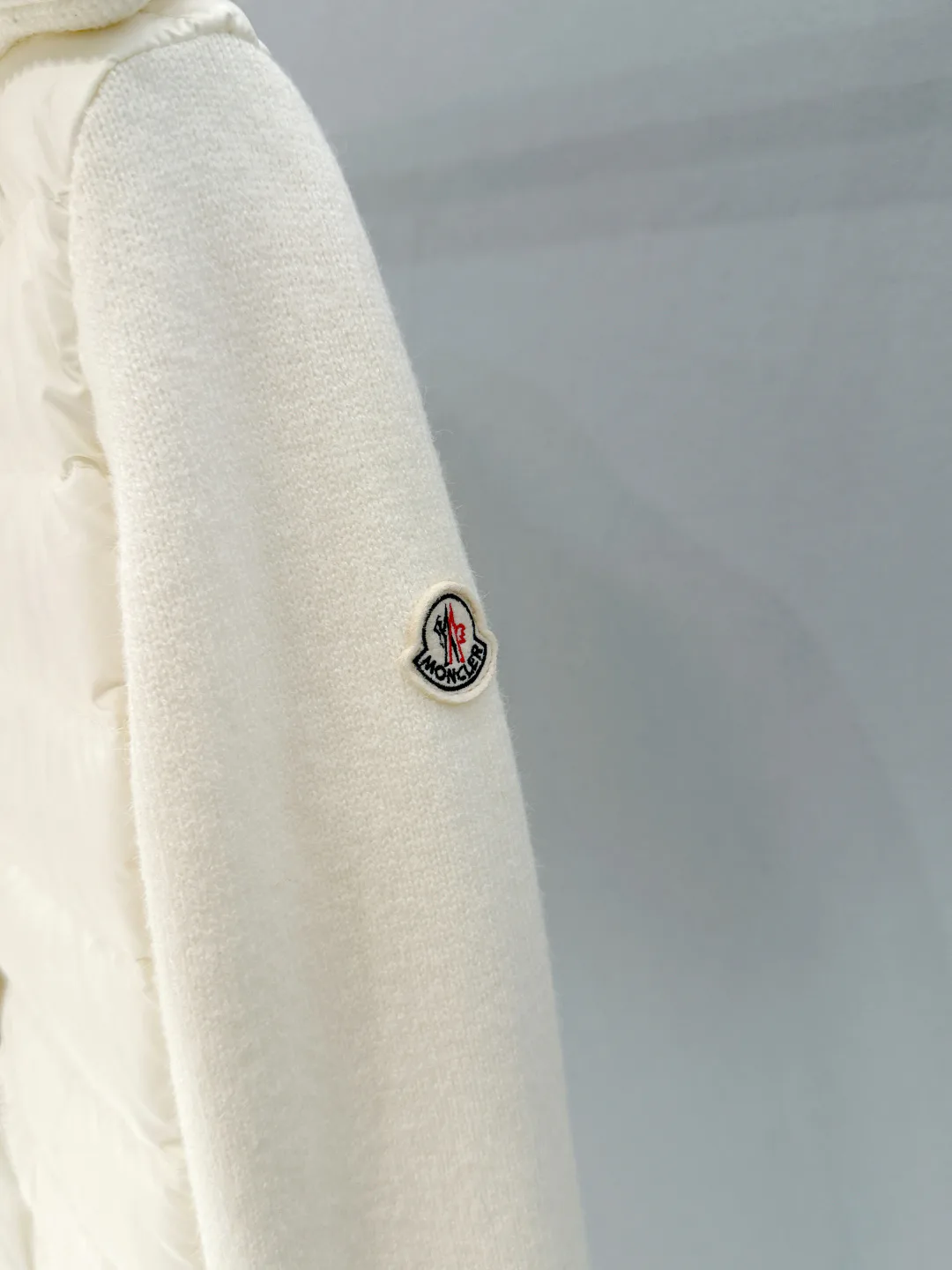 Куртки И Пуховики Женские Moncler 1523729