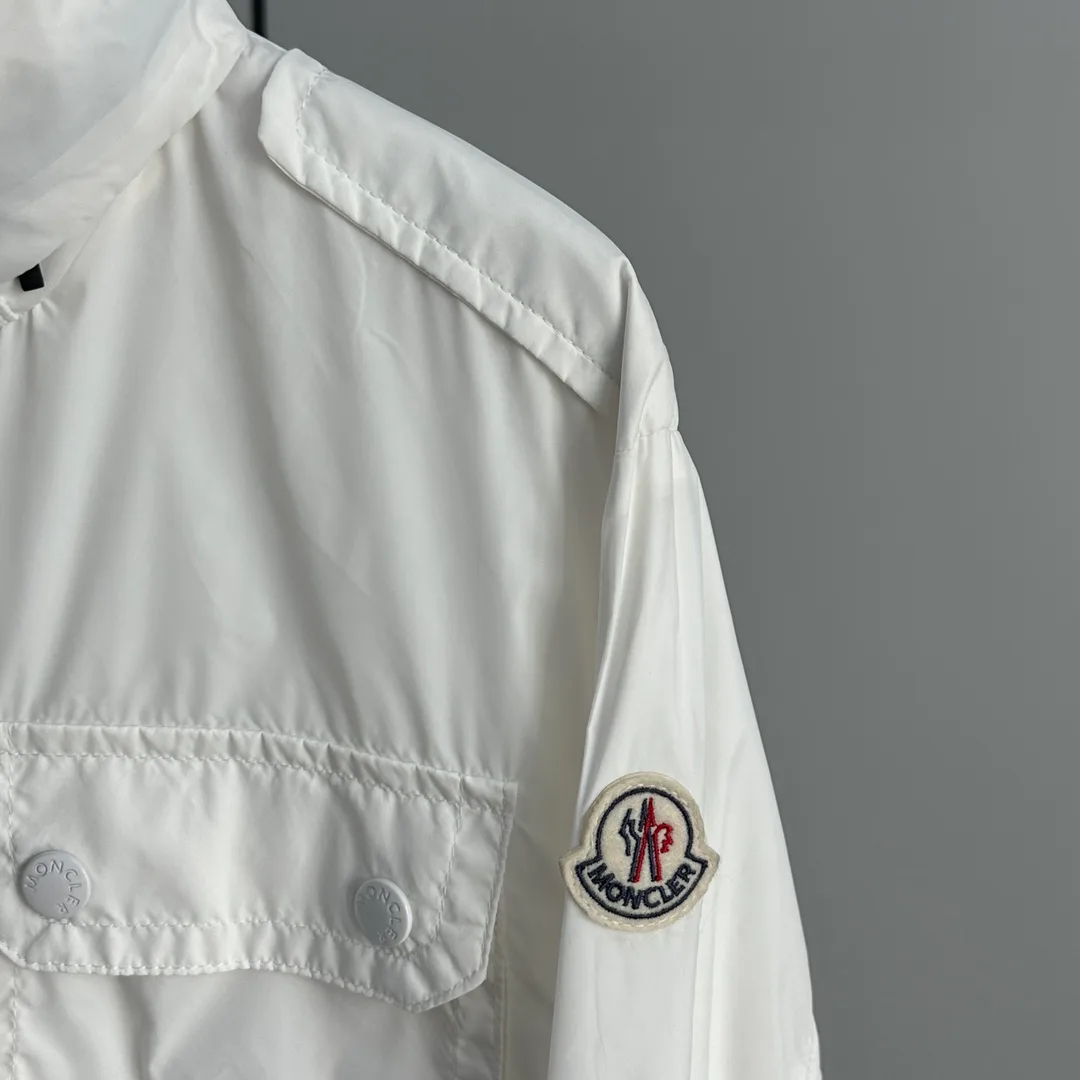 Куртки И Пуховики Мужские Moncler 22540