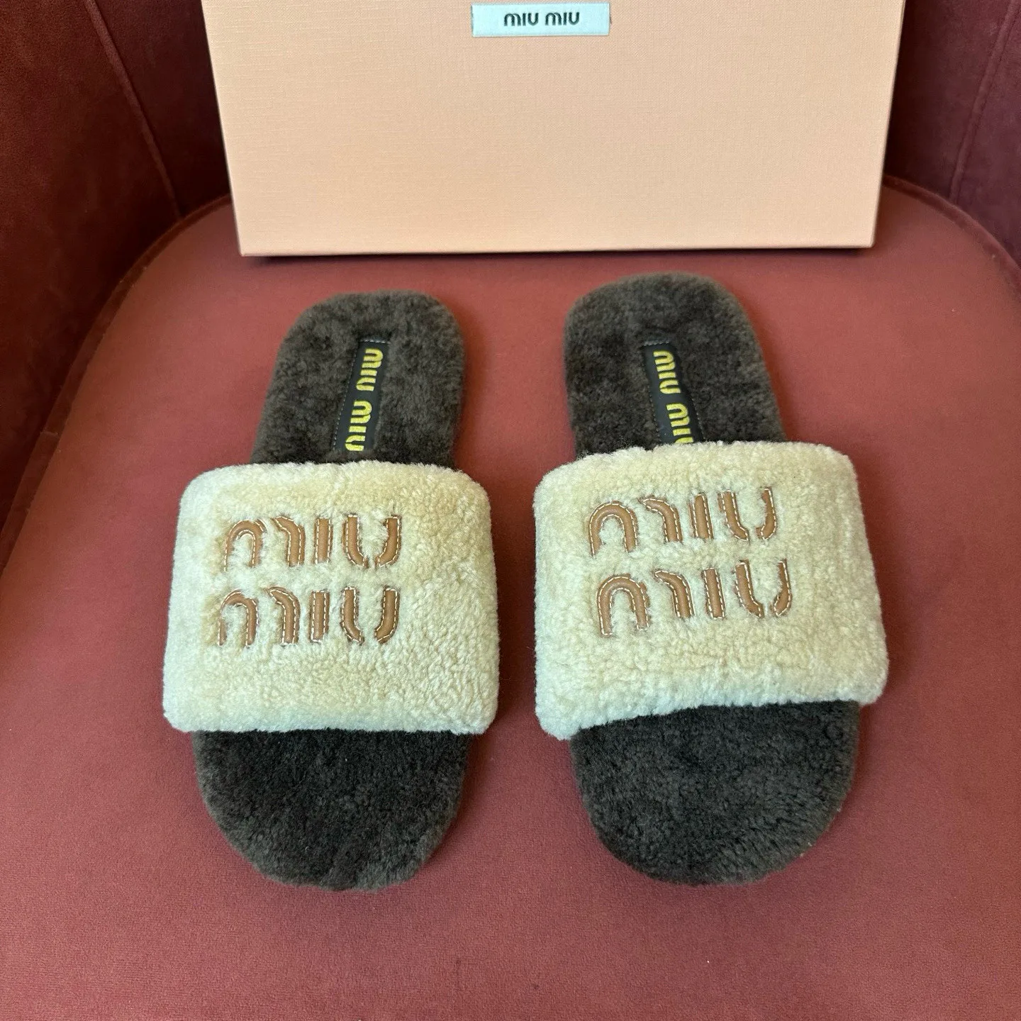 Тапочки Женские Miu Miu 698131