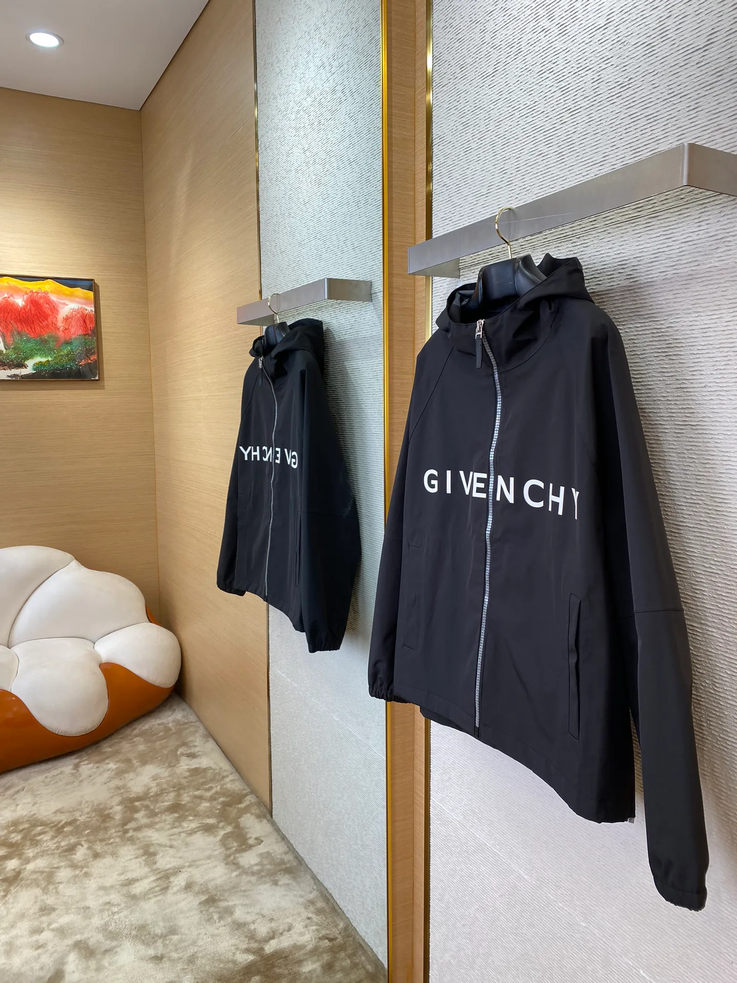 Куртки И Пуховики Женские Givenchy 34243