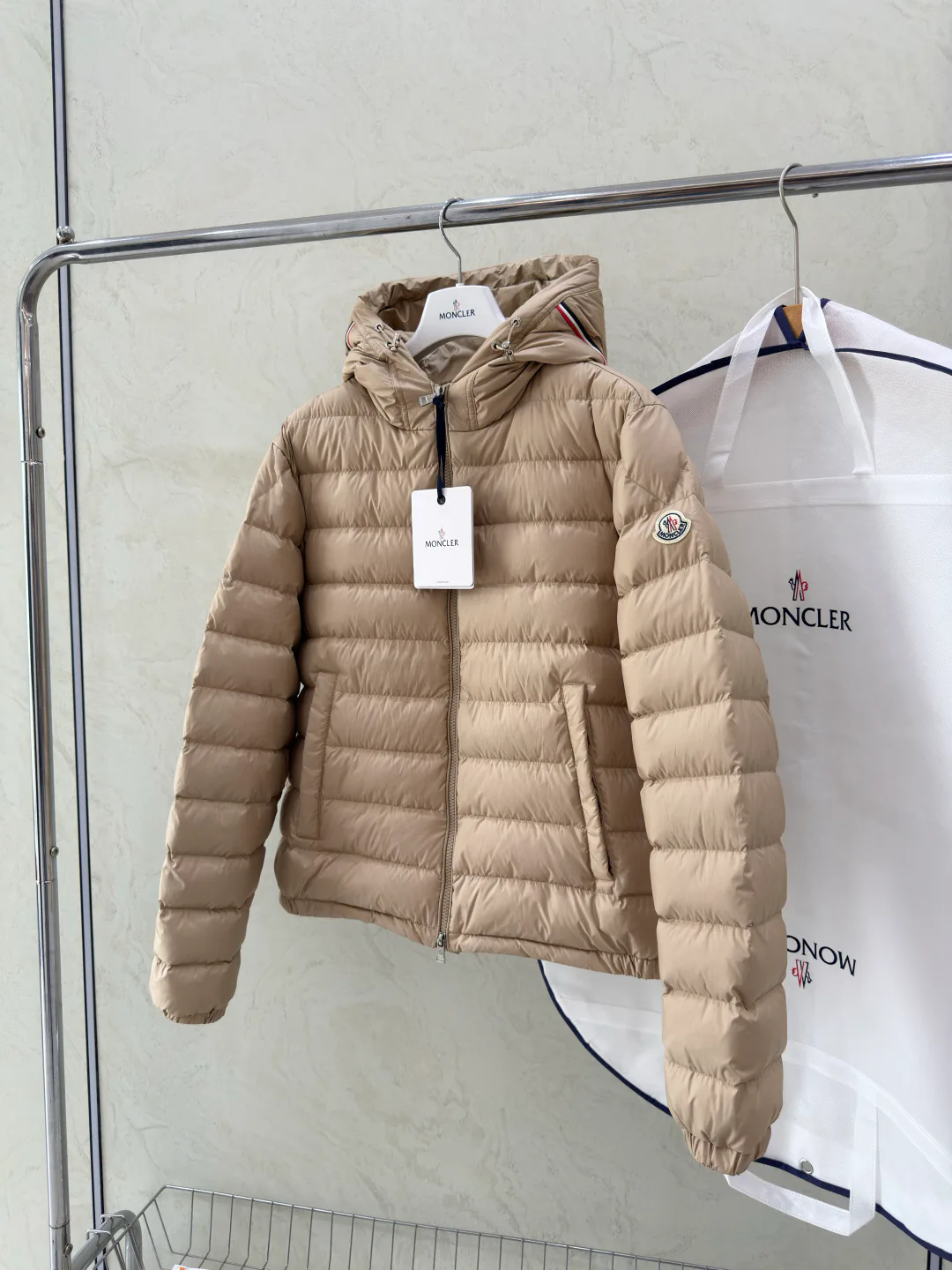 Куртки И Пуховики Женские Moncler 18690095