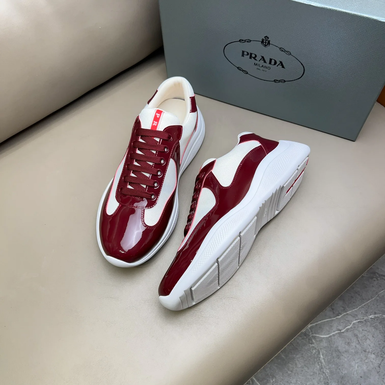 Кроссовки Женские Prada 17636252