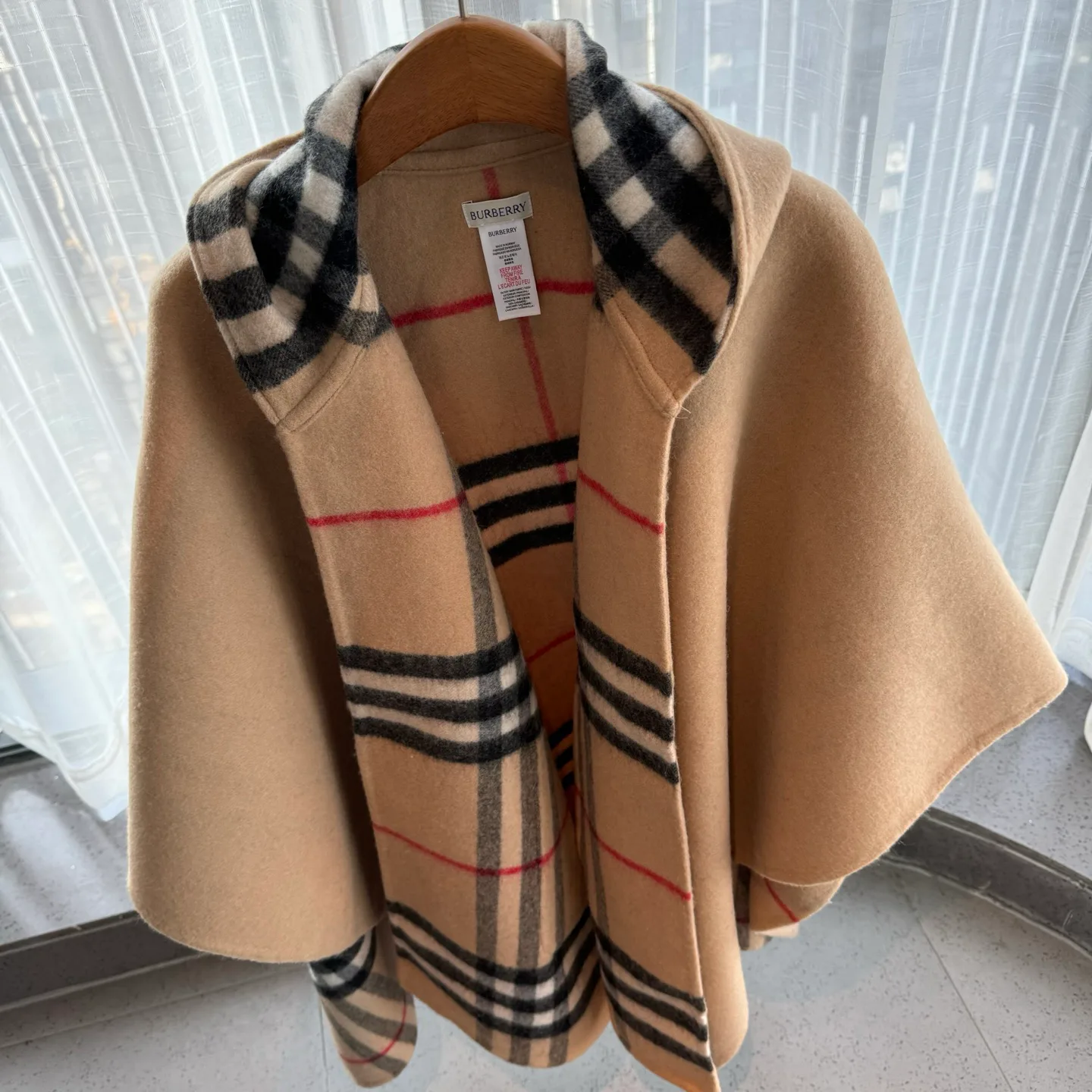 Пальто Женские Burberry 412356