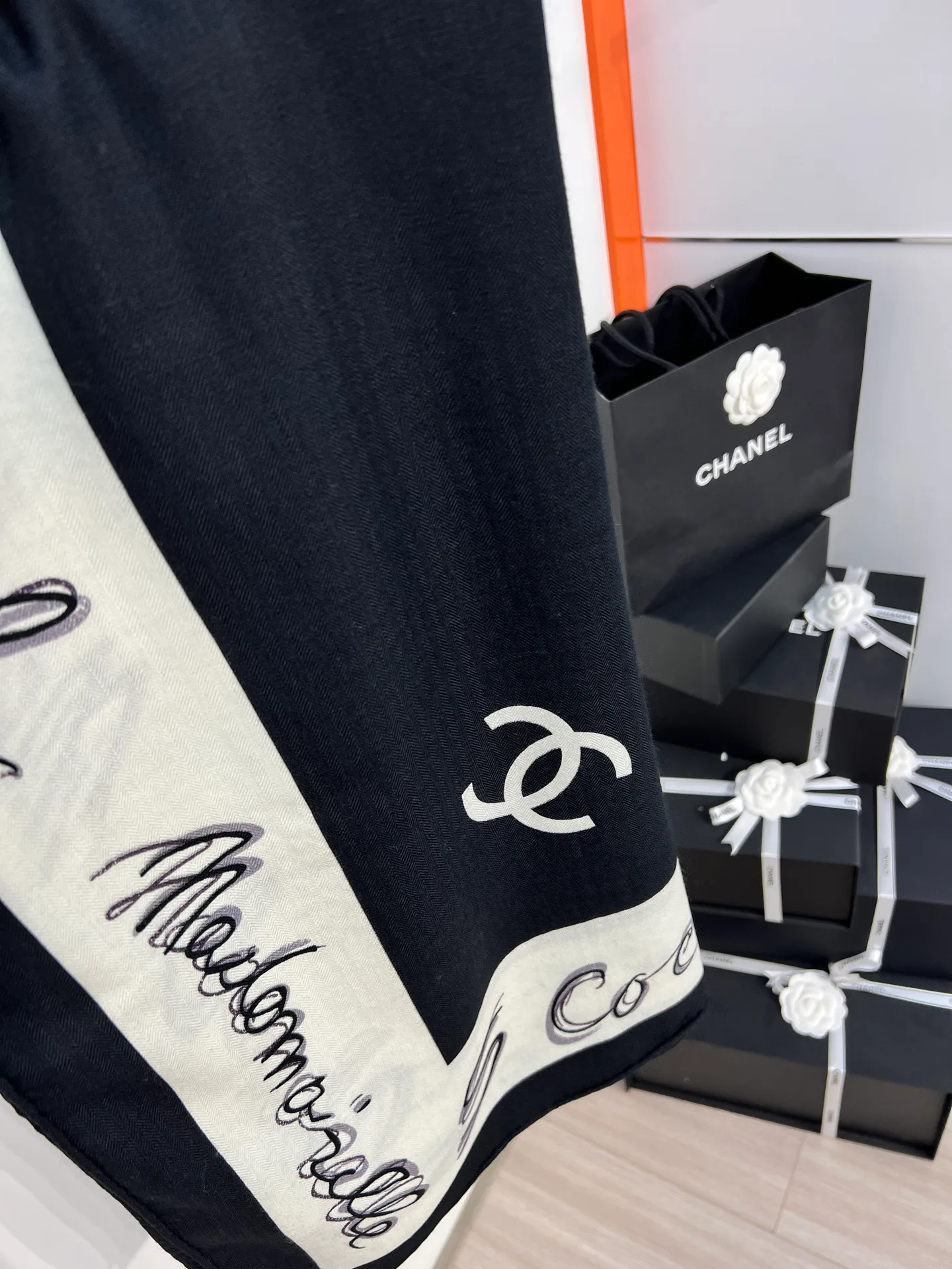 Шарфы Chanel 136724