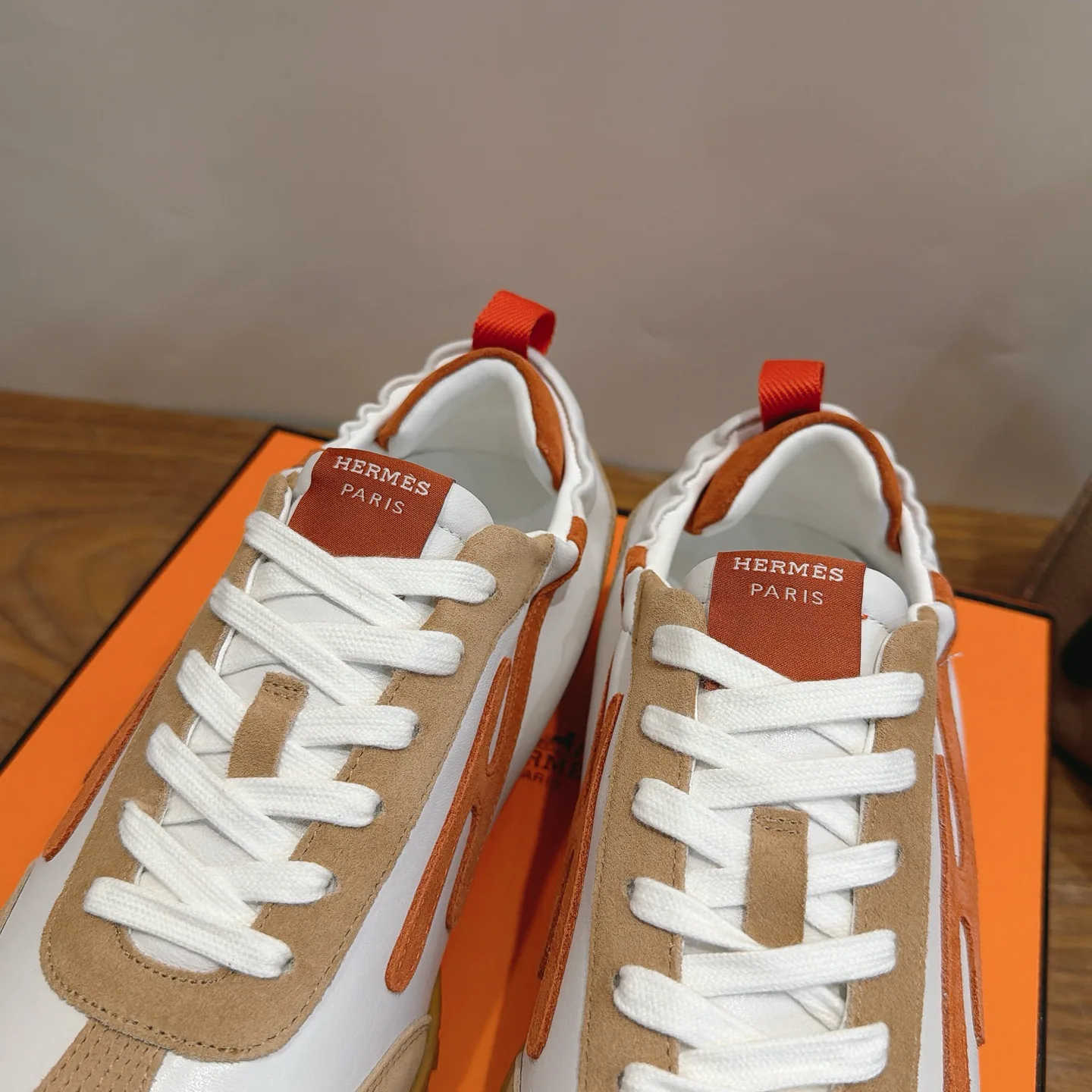Кроссовки Женские Hermes 18729596
