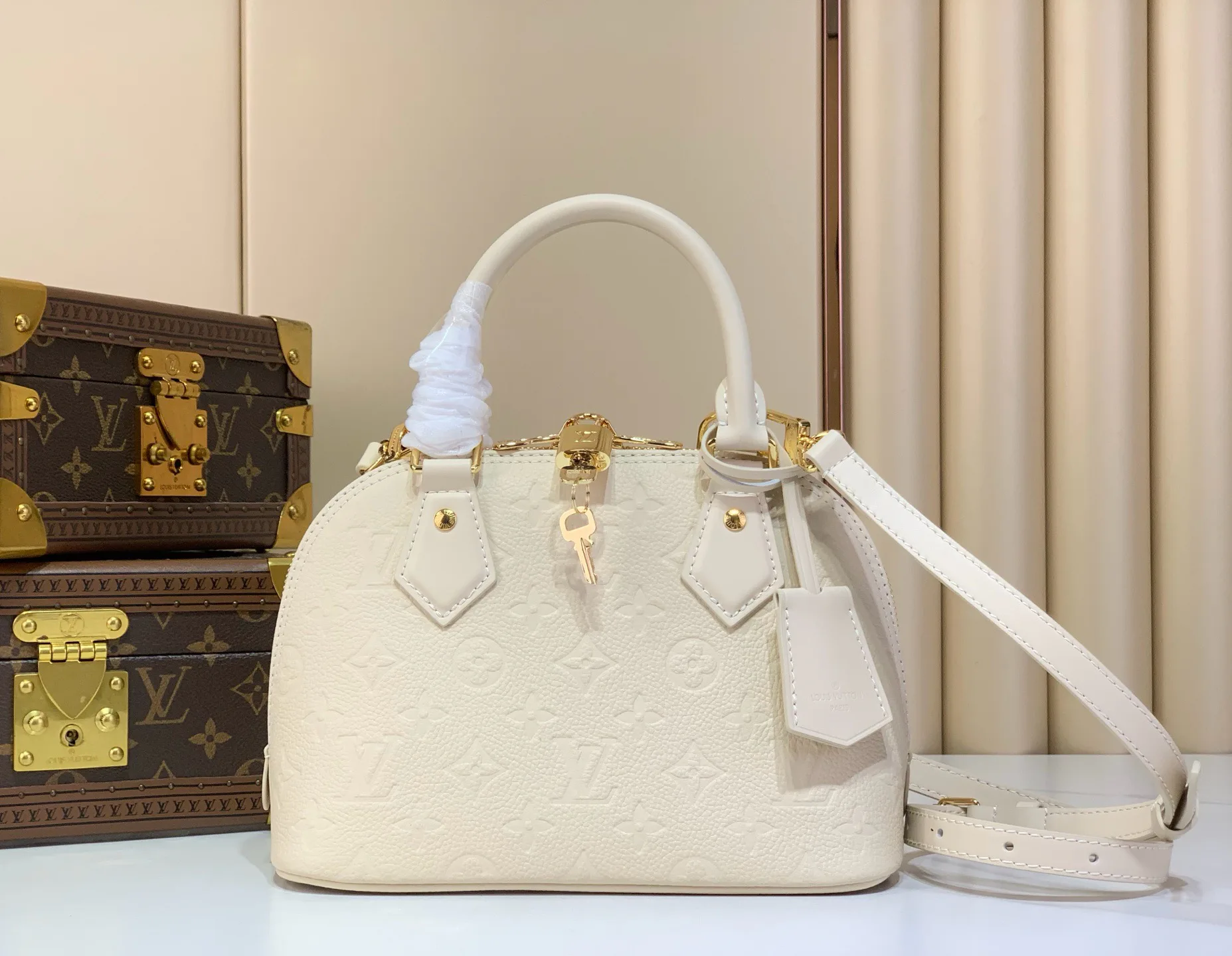 Классические Сумки Женские Louis Vuitton 17499358