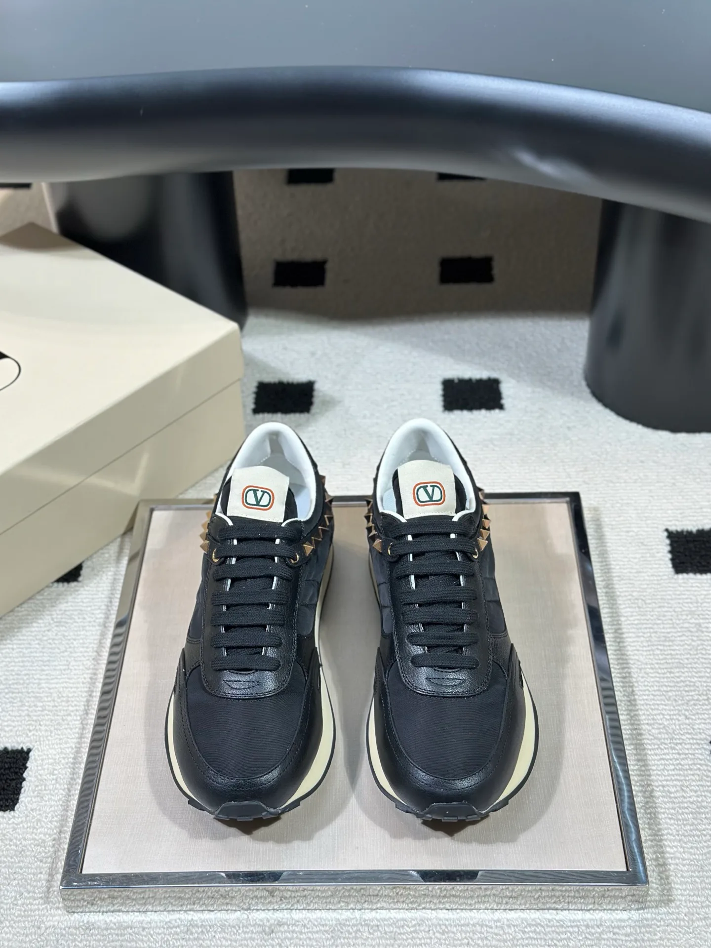 Кроссовки Мужские Valentino 17978703