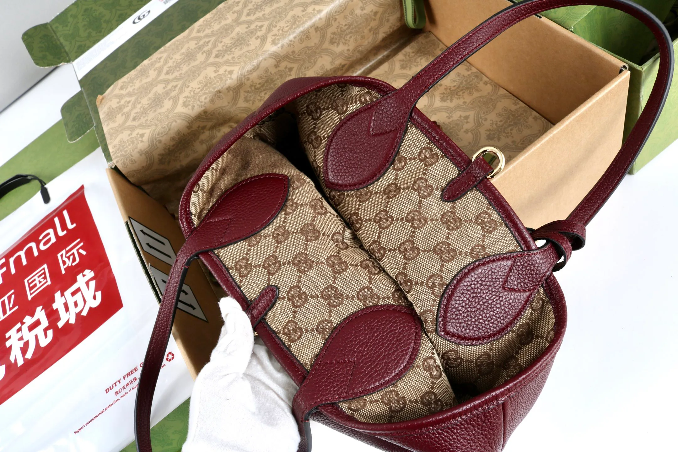 Классические Сумки Женские Gucci 393582