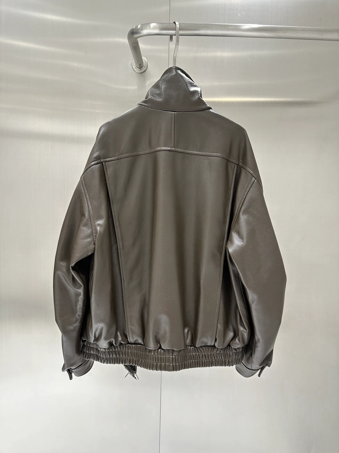 Кожаные Куртки И Дублёнки Женские Saint Laurent 5350234