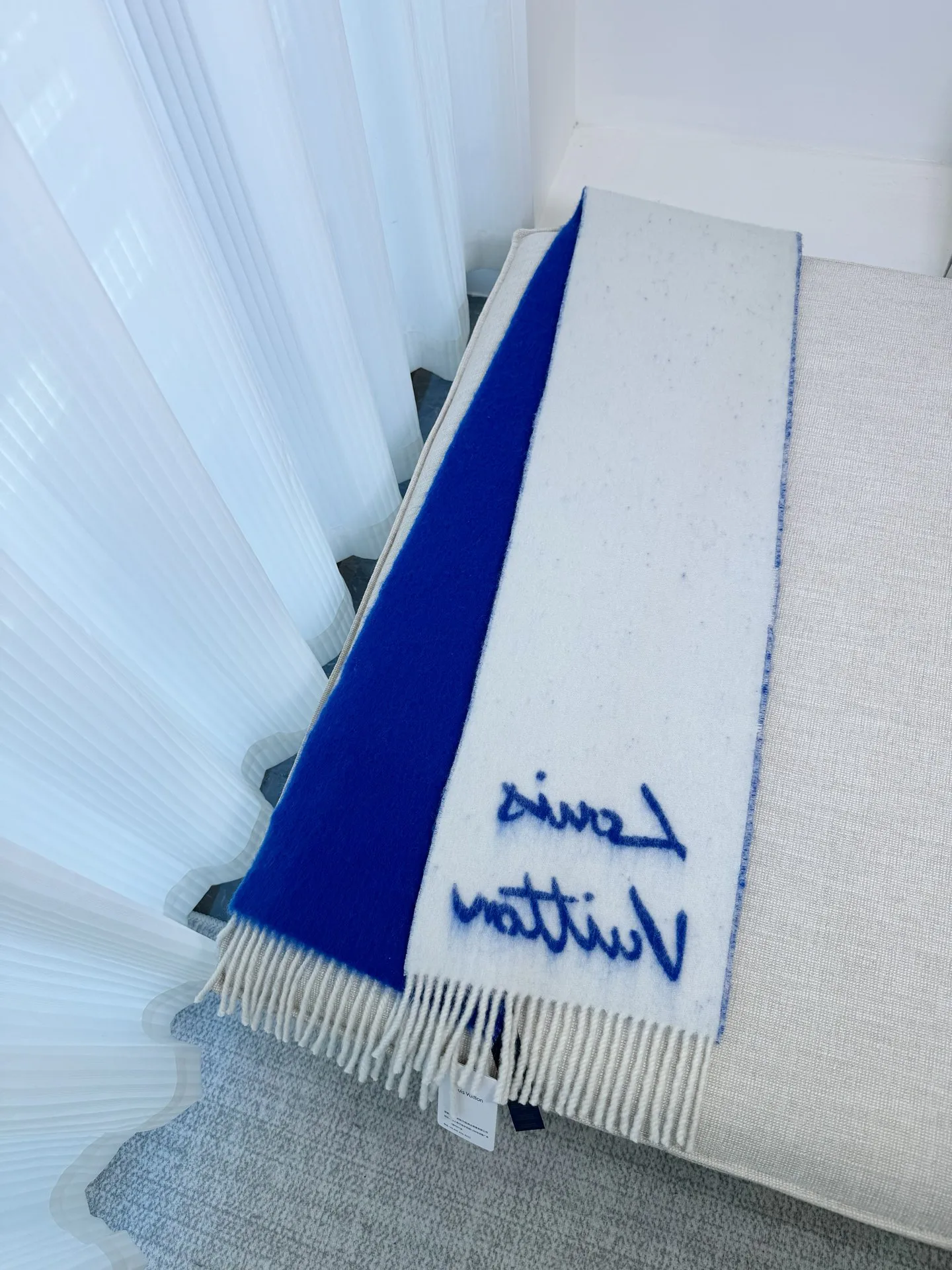 Шарфы Louis Vuitton 2229