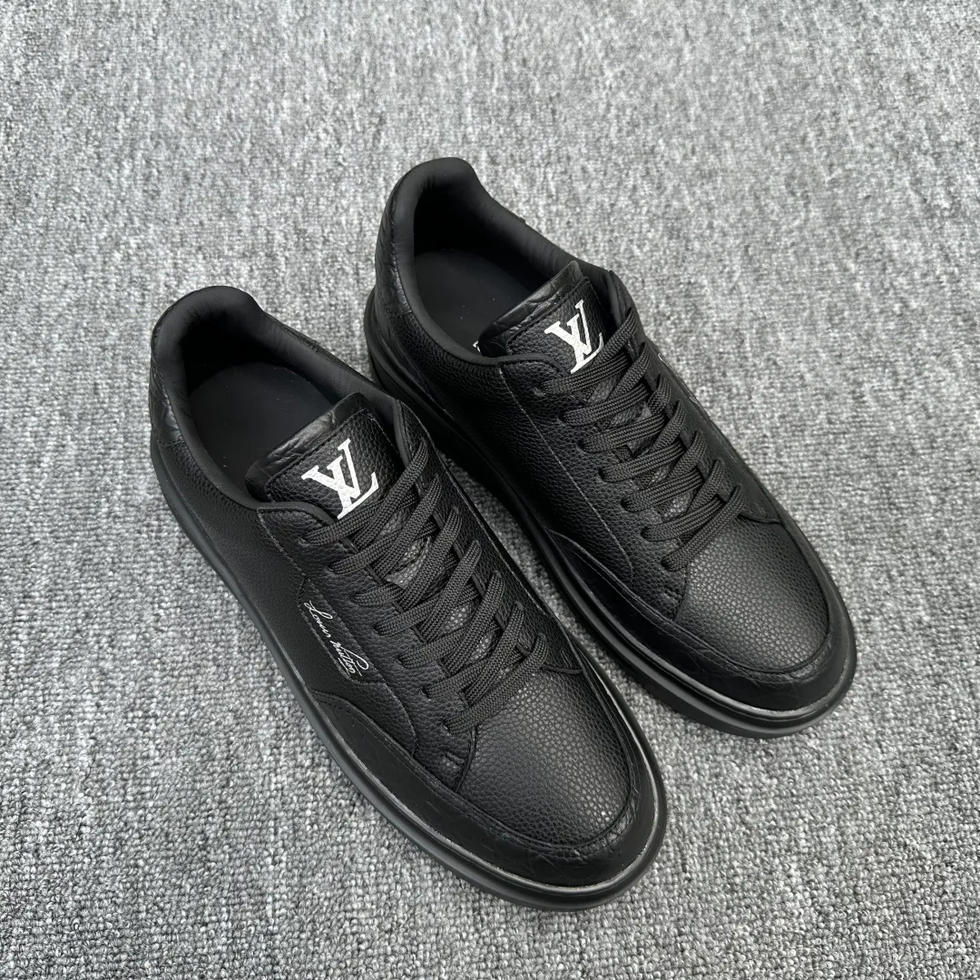 Кроссовки Мужские Louis Vuitton 18076081