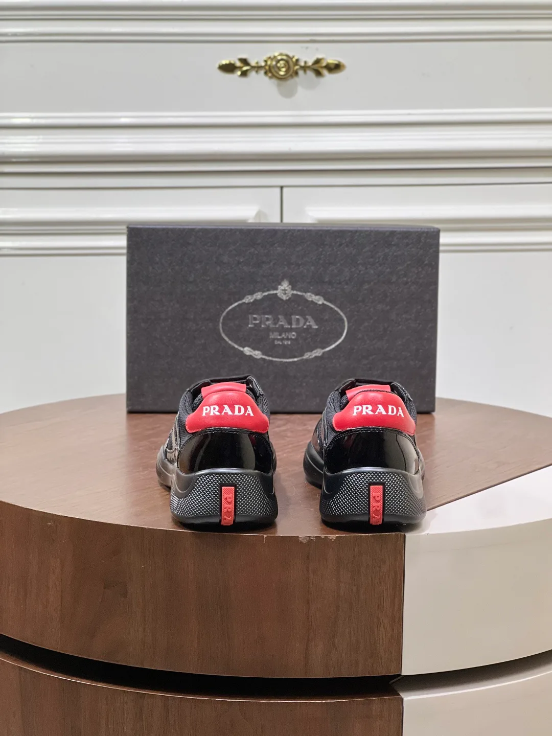 Кроссовки Женские Prada 17682038