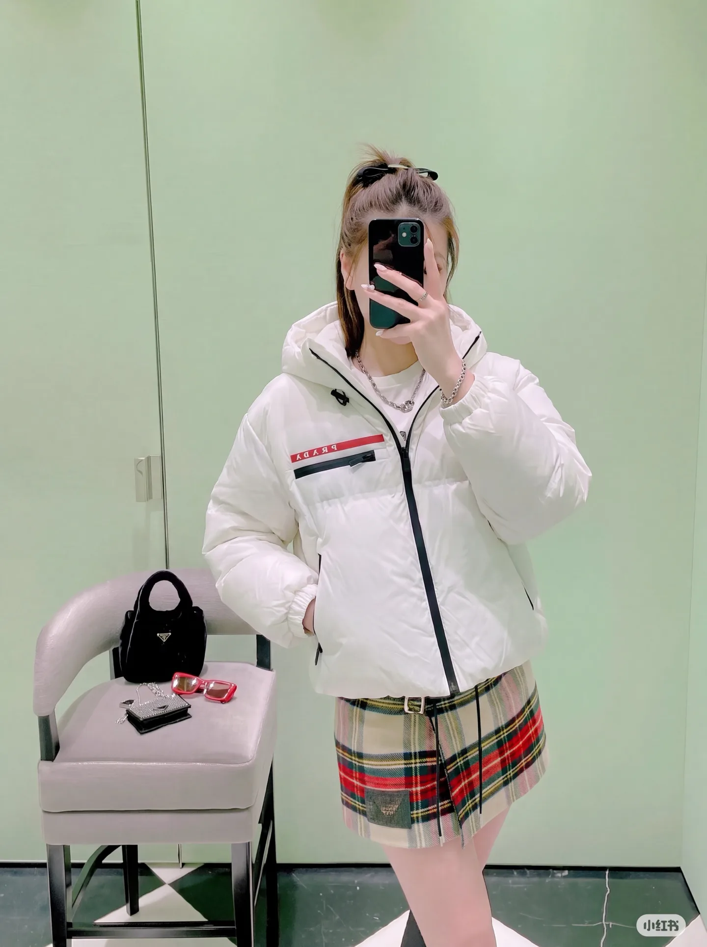 Куртки И Пуховики Женские Prada 18877801
