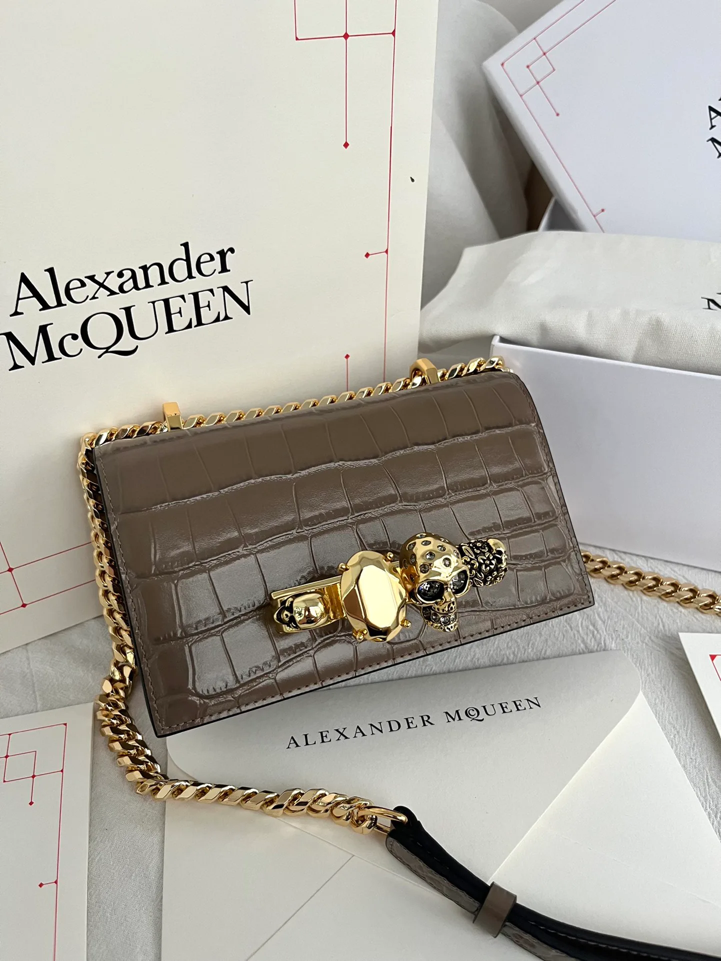 Сумки На Ремне Женские Alexander Mcqueen 4755283