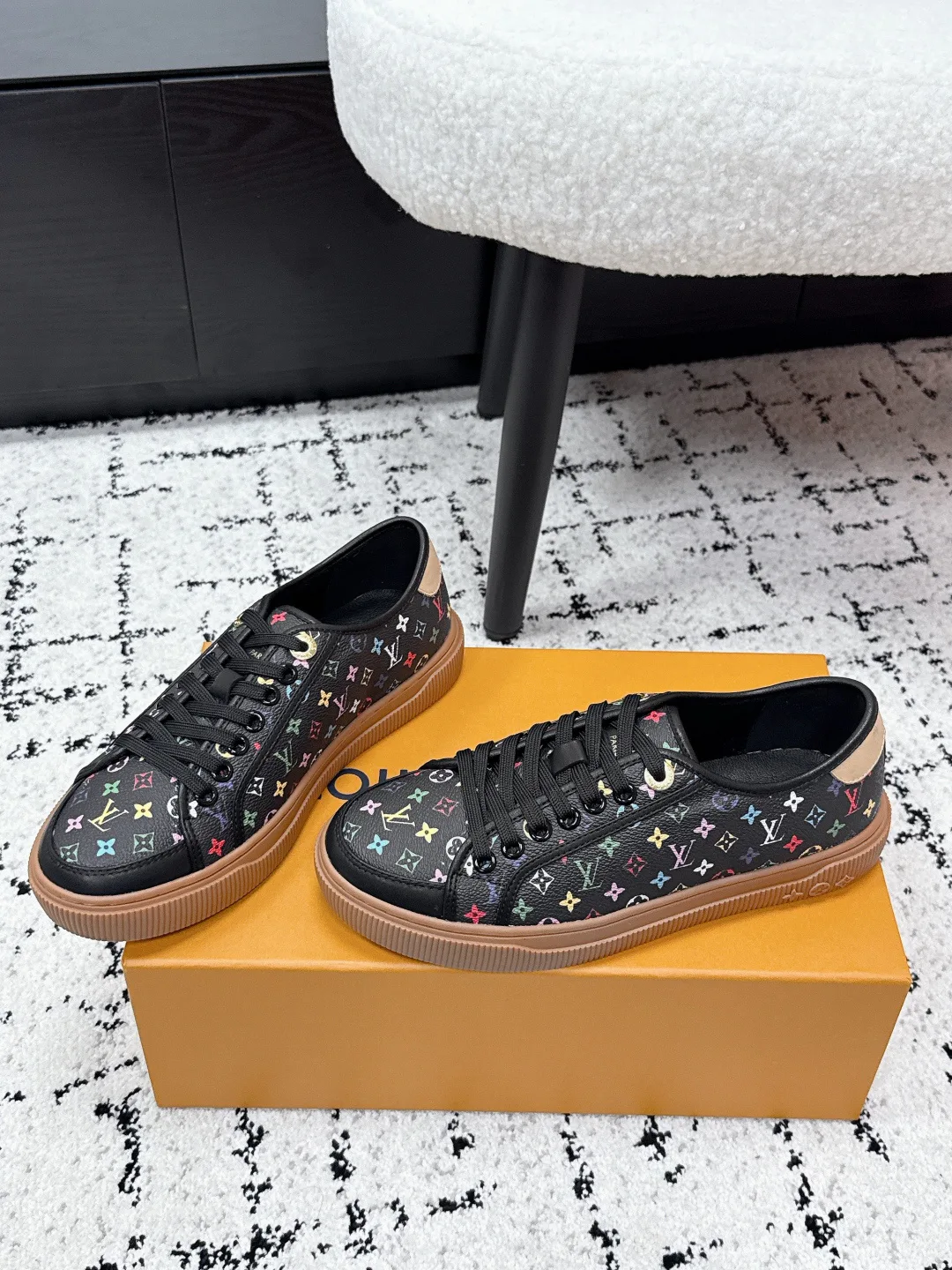 Кеды Женские Louis Vuitton 2471126