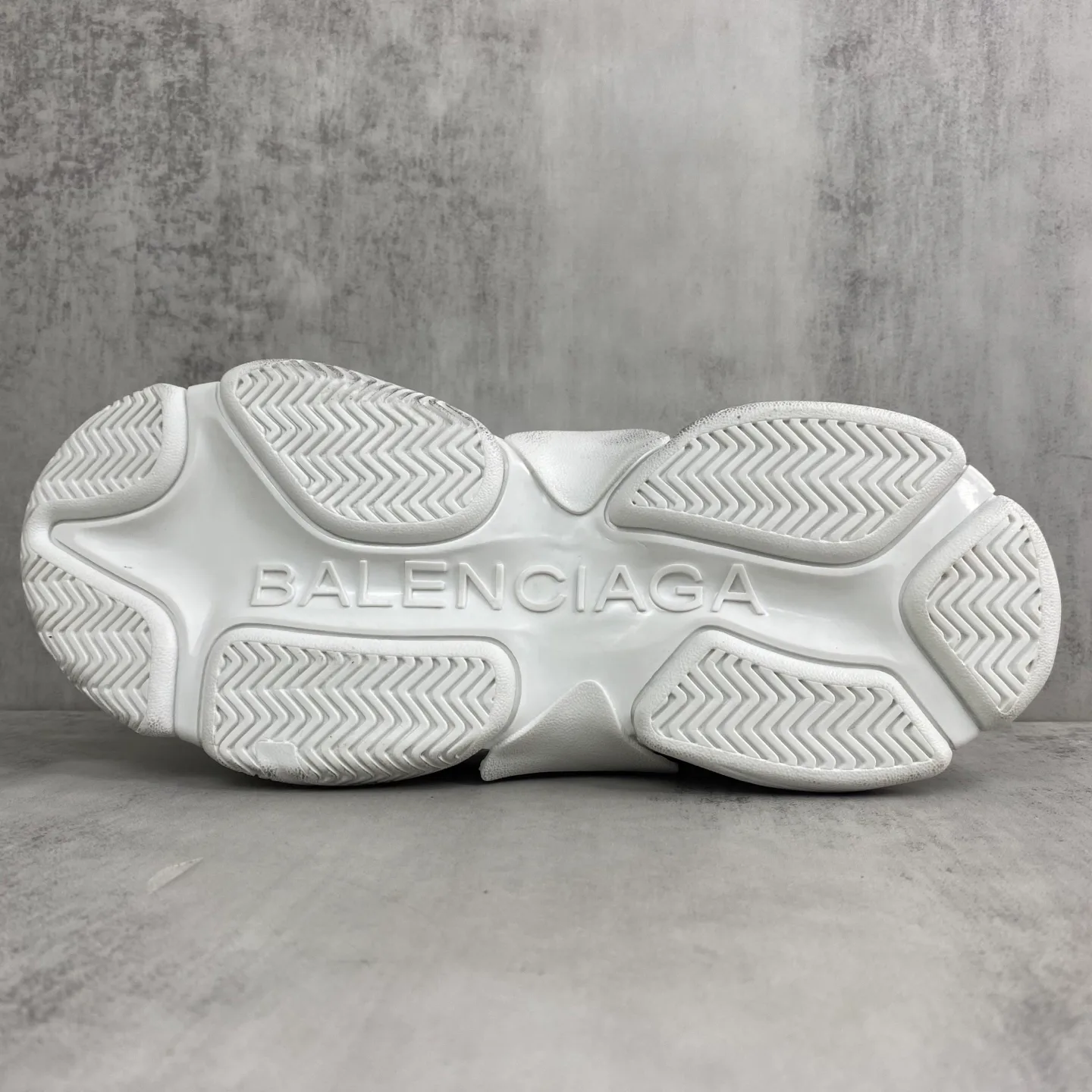 Кроссовки Женские Balenciaga 11216246
