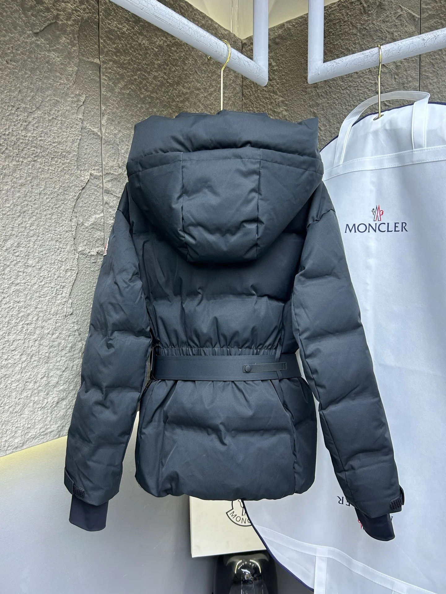 Куртки И Пуховики Женские Moncler 497122